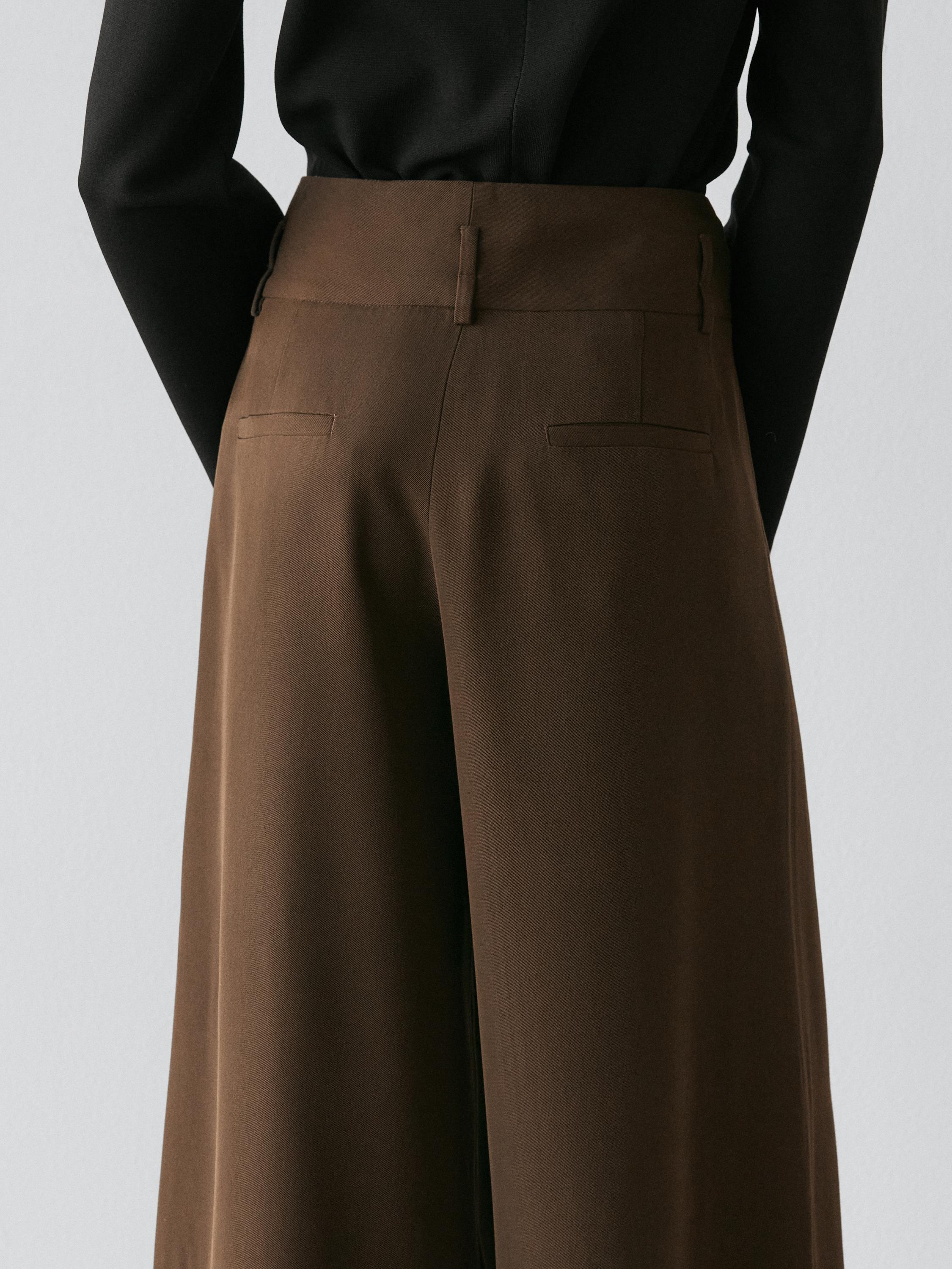 Long Bermuda shorts with turn-up hems — GREEN