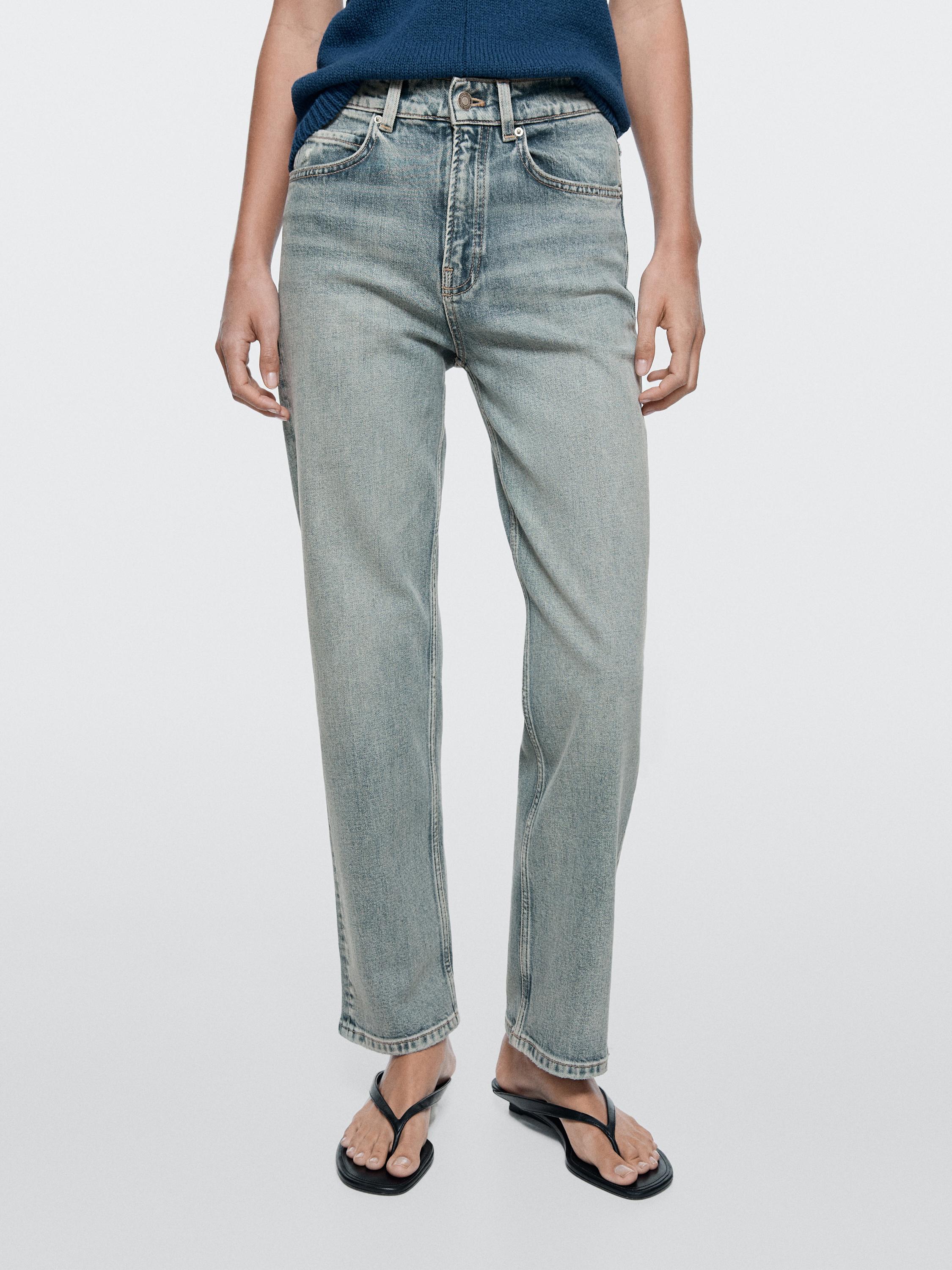 Mid-rise straight-leg jeans