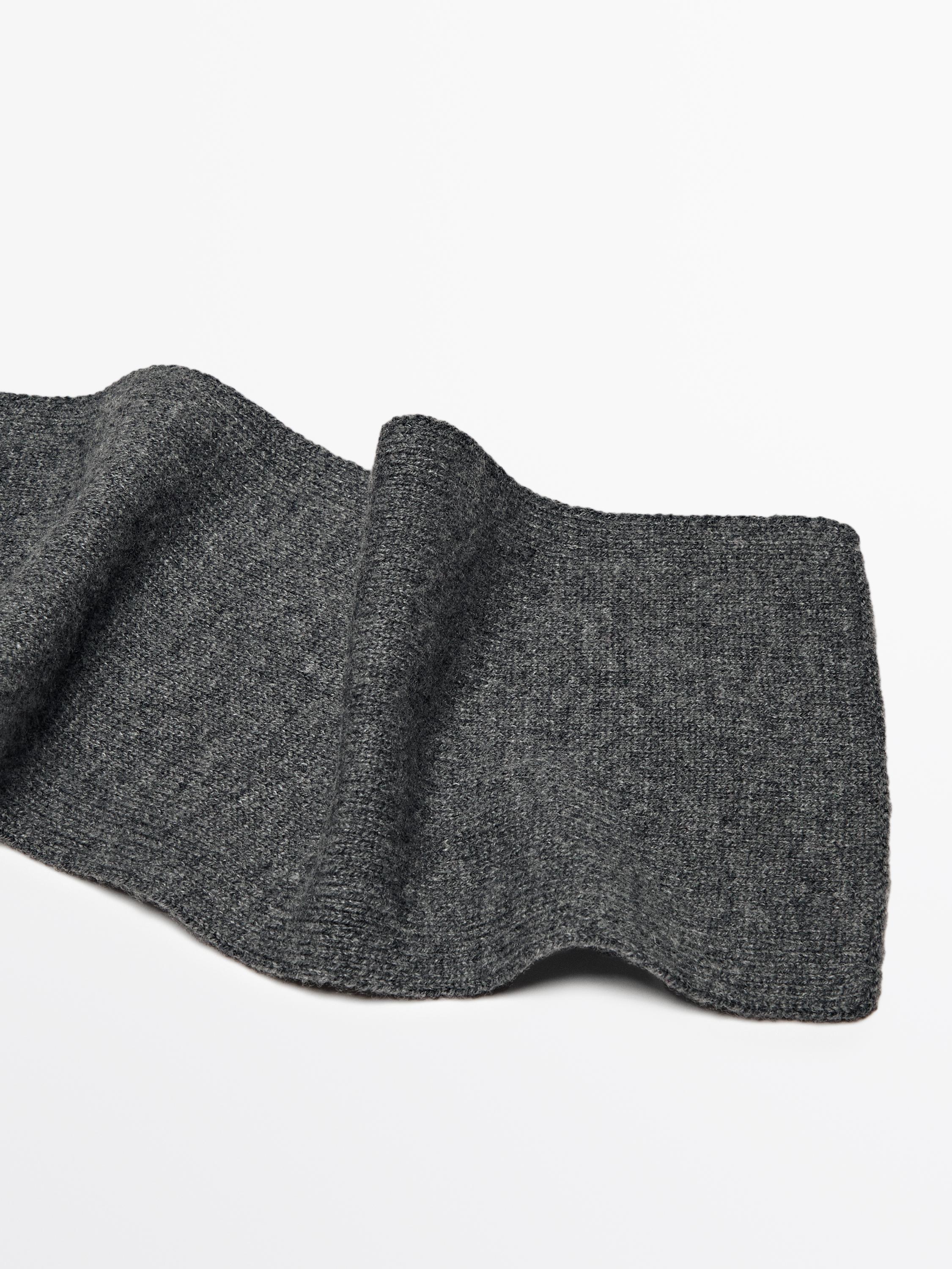 Fine wool blend scarf