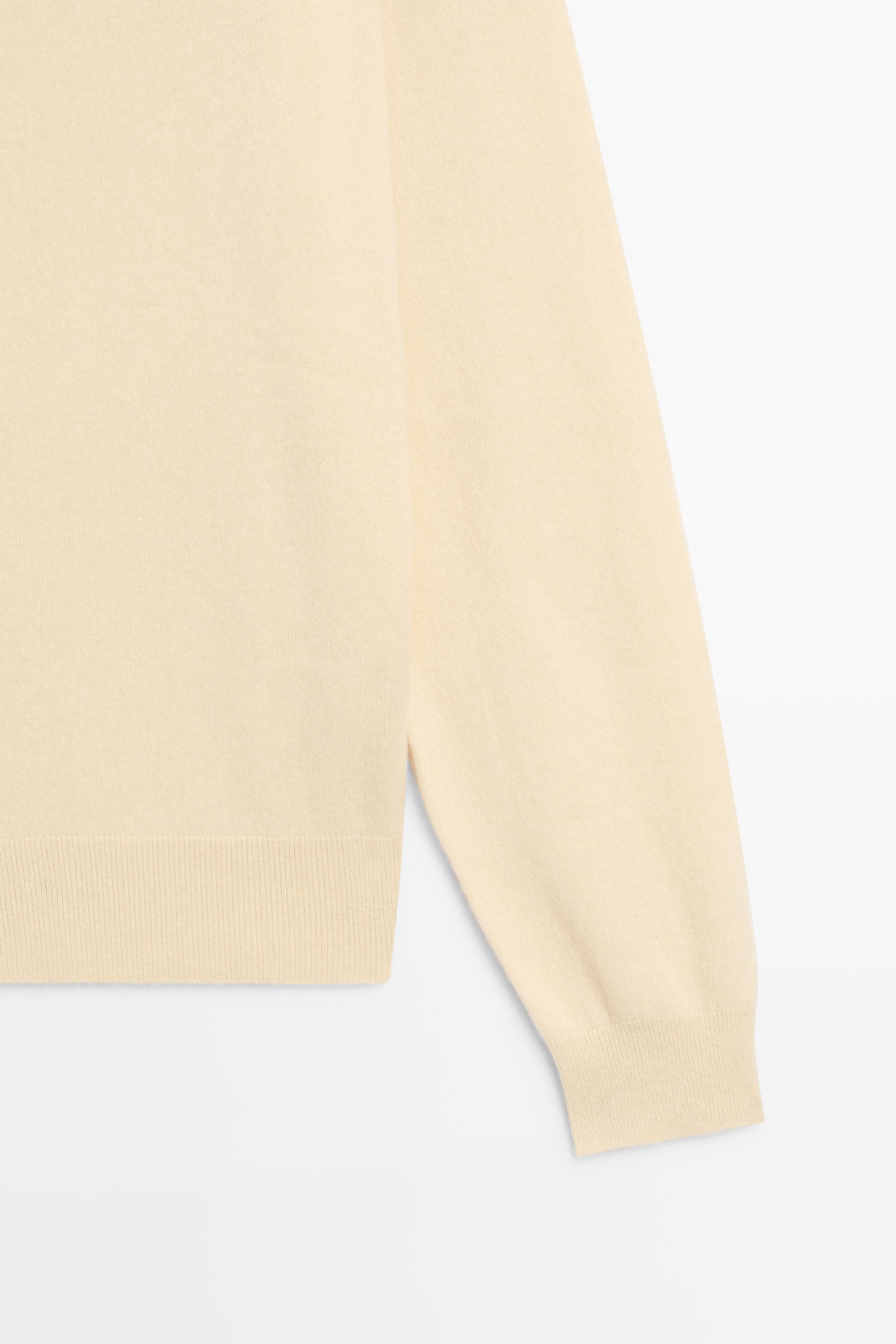 100% cashmere knit sweater — Vanilla