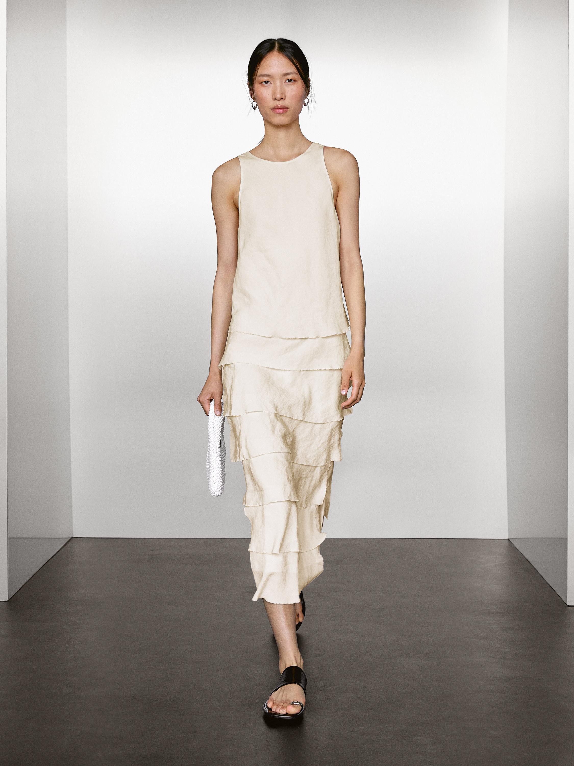 Robe longue fluide à volants