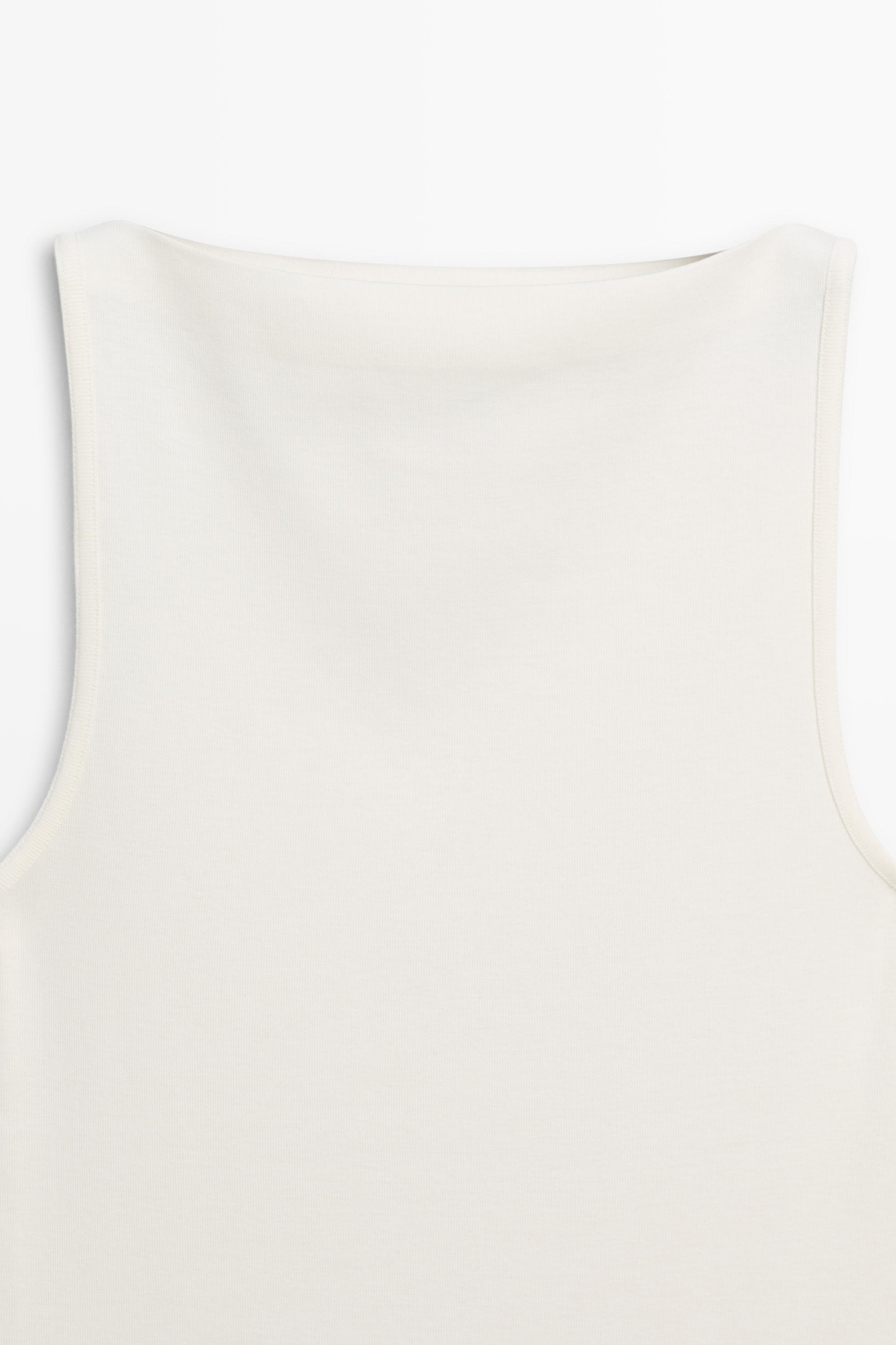 100% cotton straight neckline T-shirt — CREAM