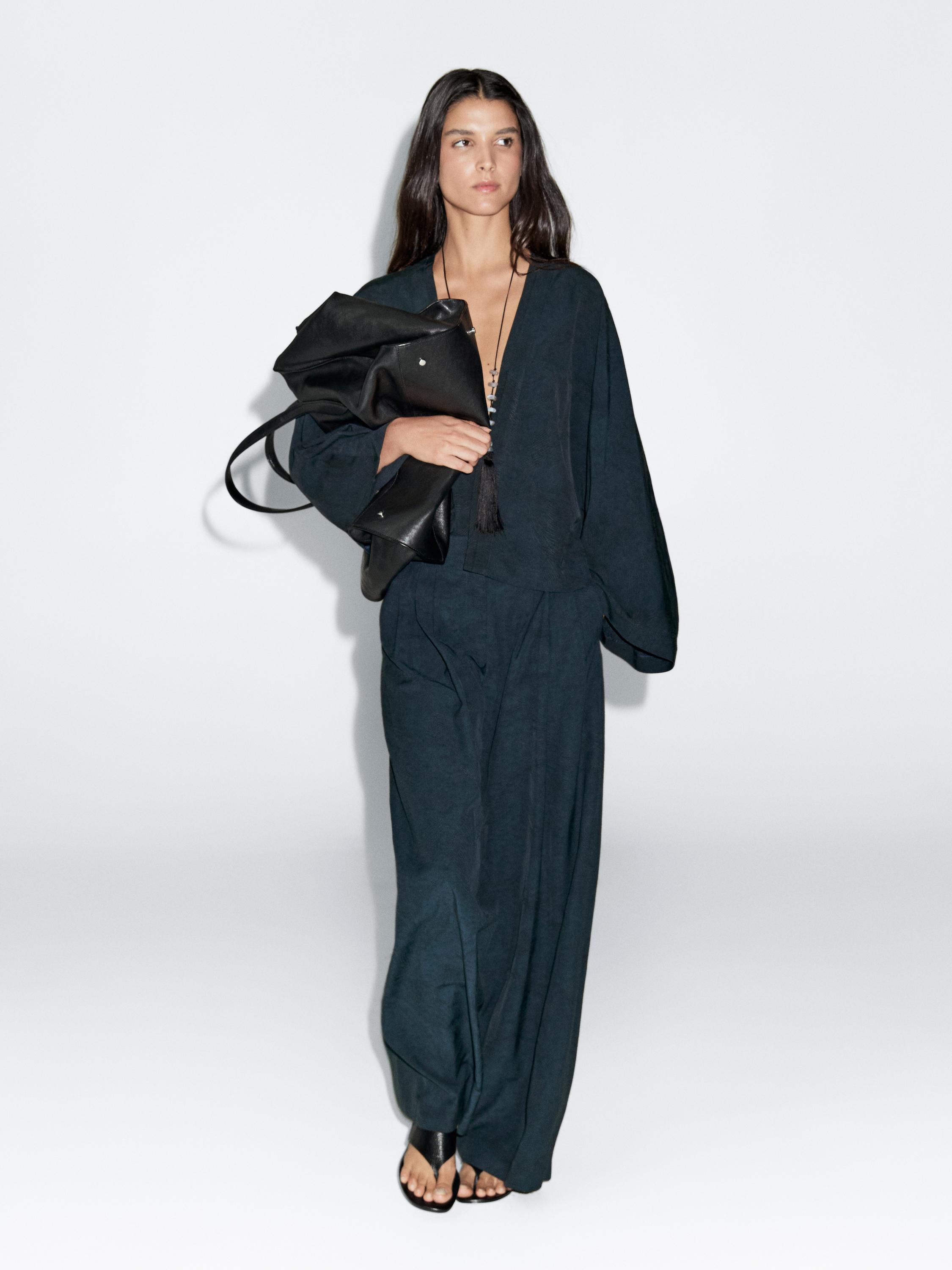 Flowing jacquard trousers with darts