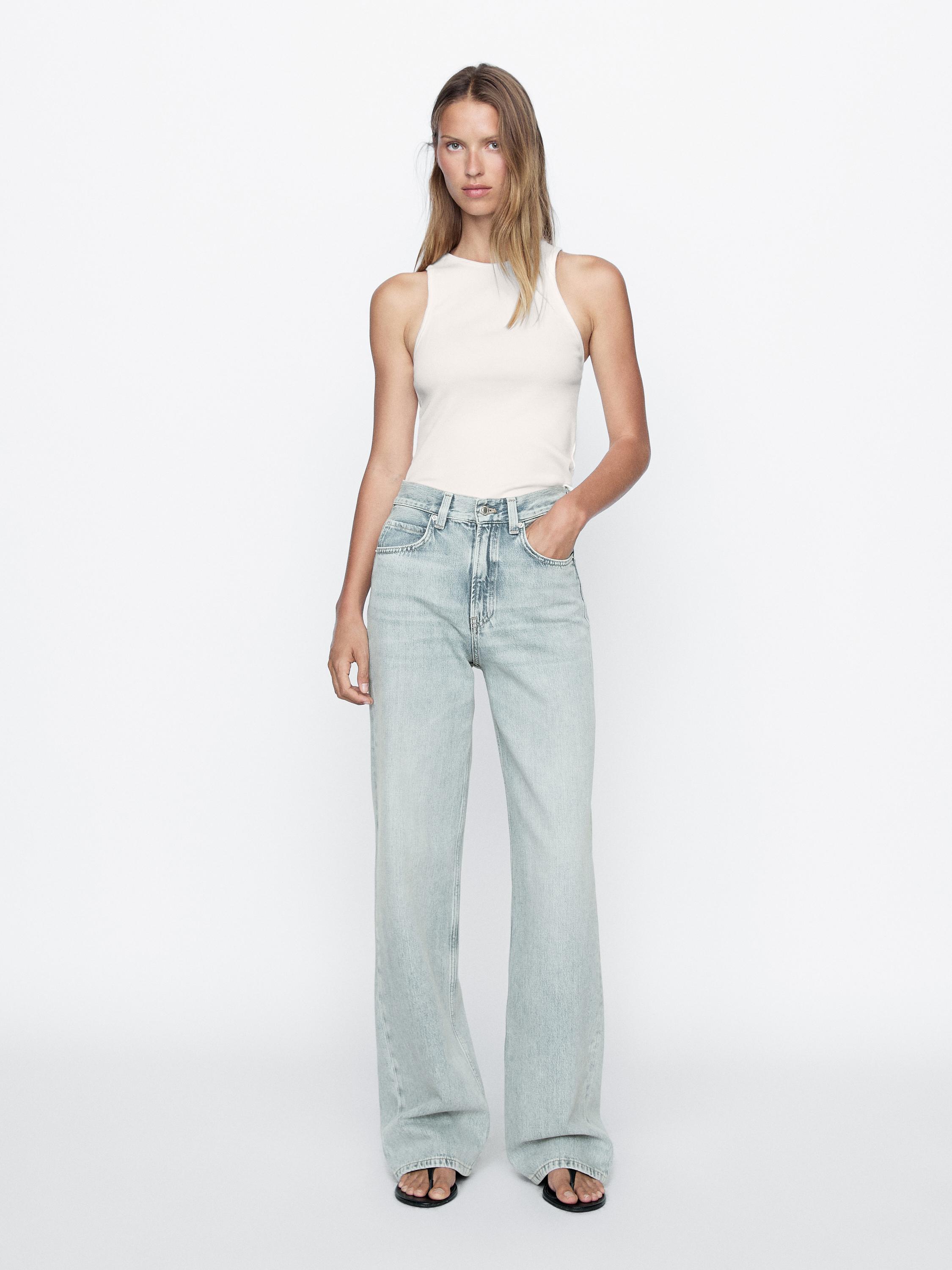 High-waist wide-leg jeans