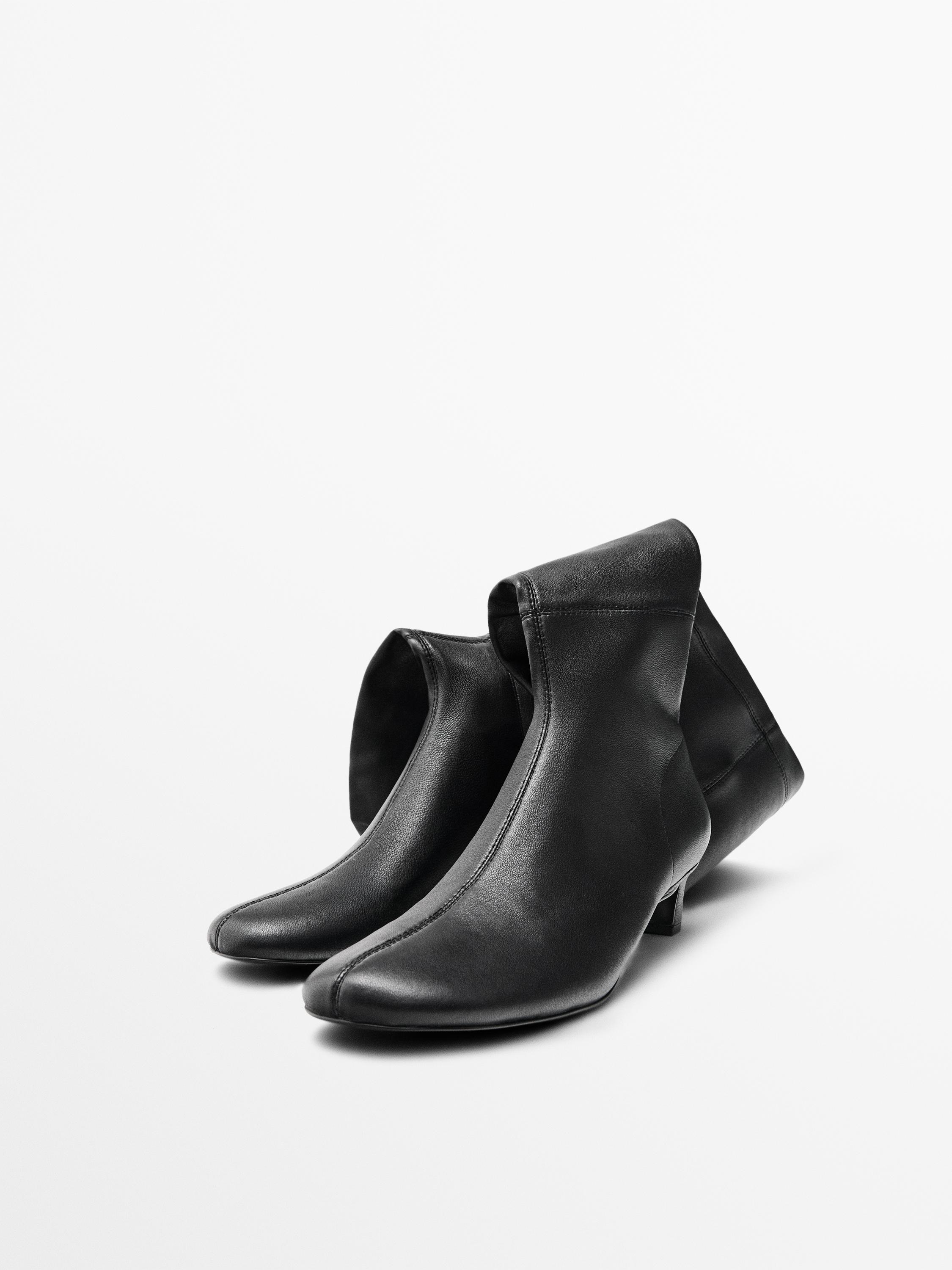 Elastische Absatzstiefel