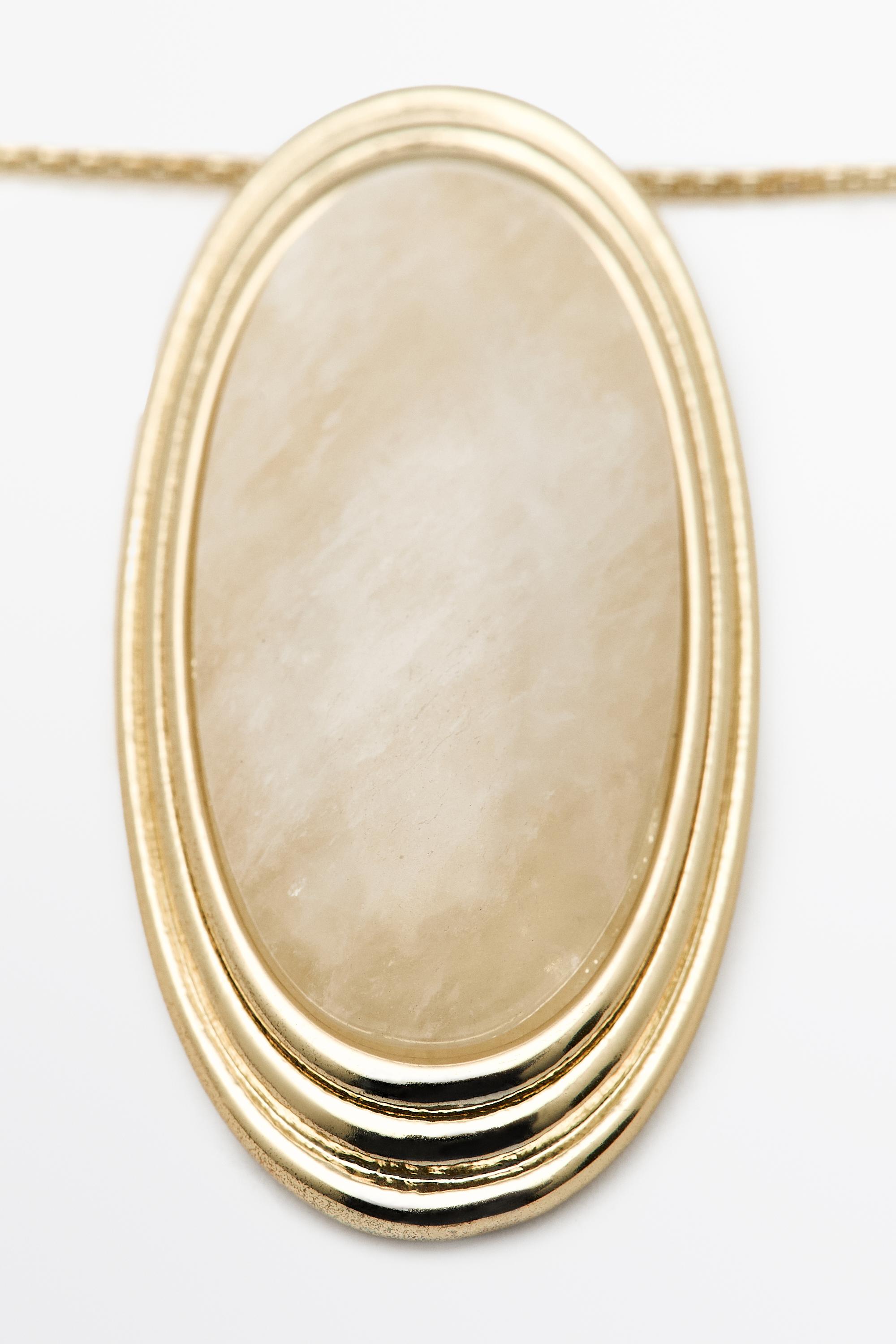 Oval Quartz Pendant Necklace — GOLDEN