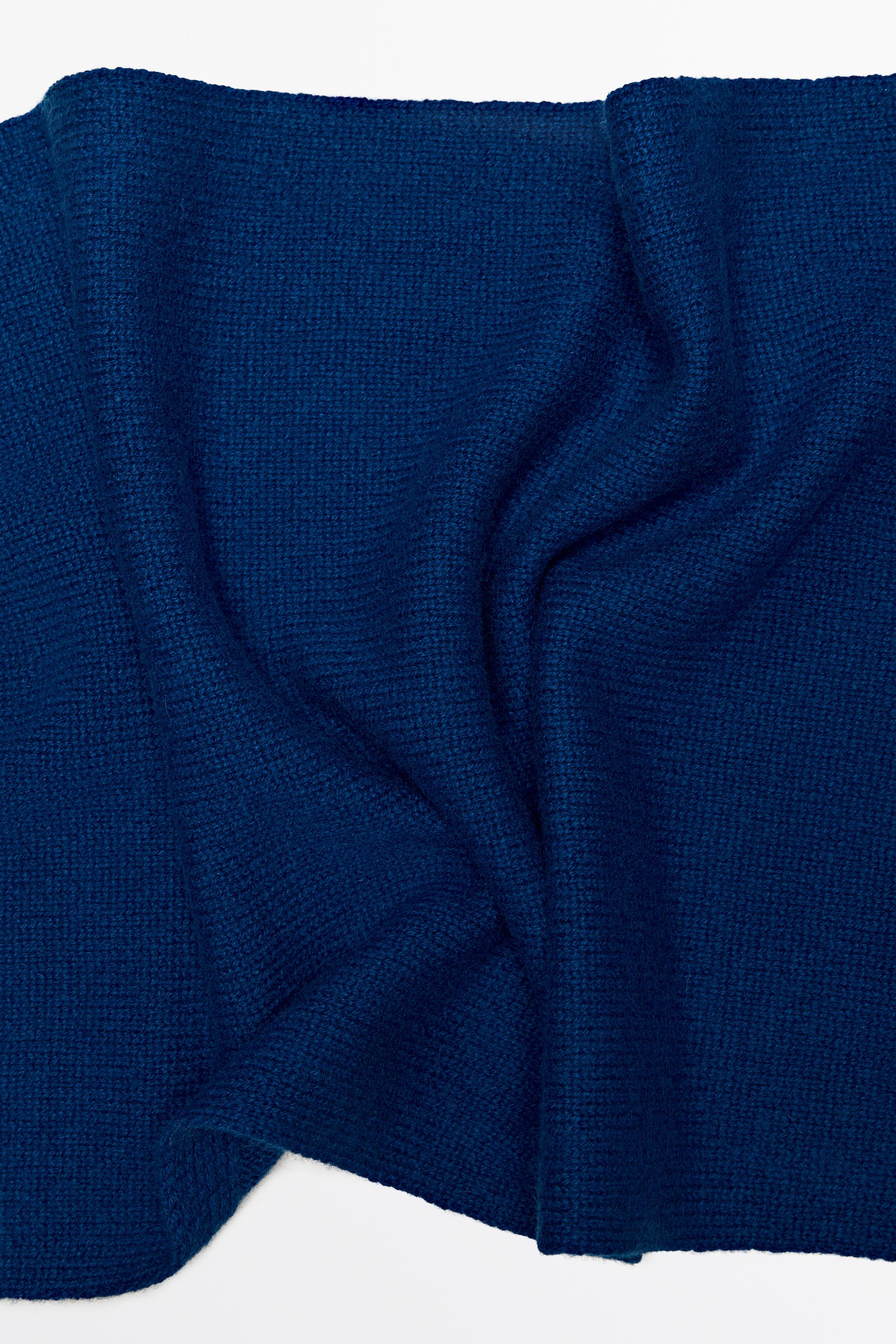 100% cashmere scarf — INK BLUE