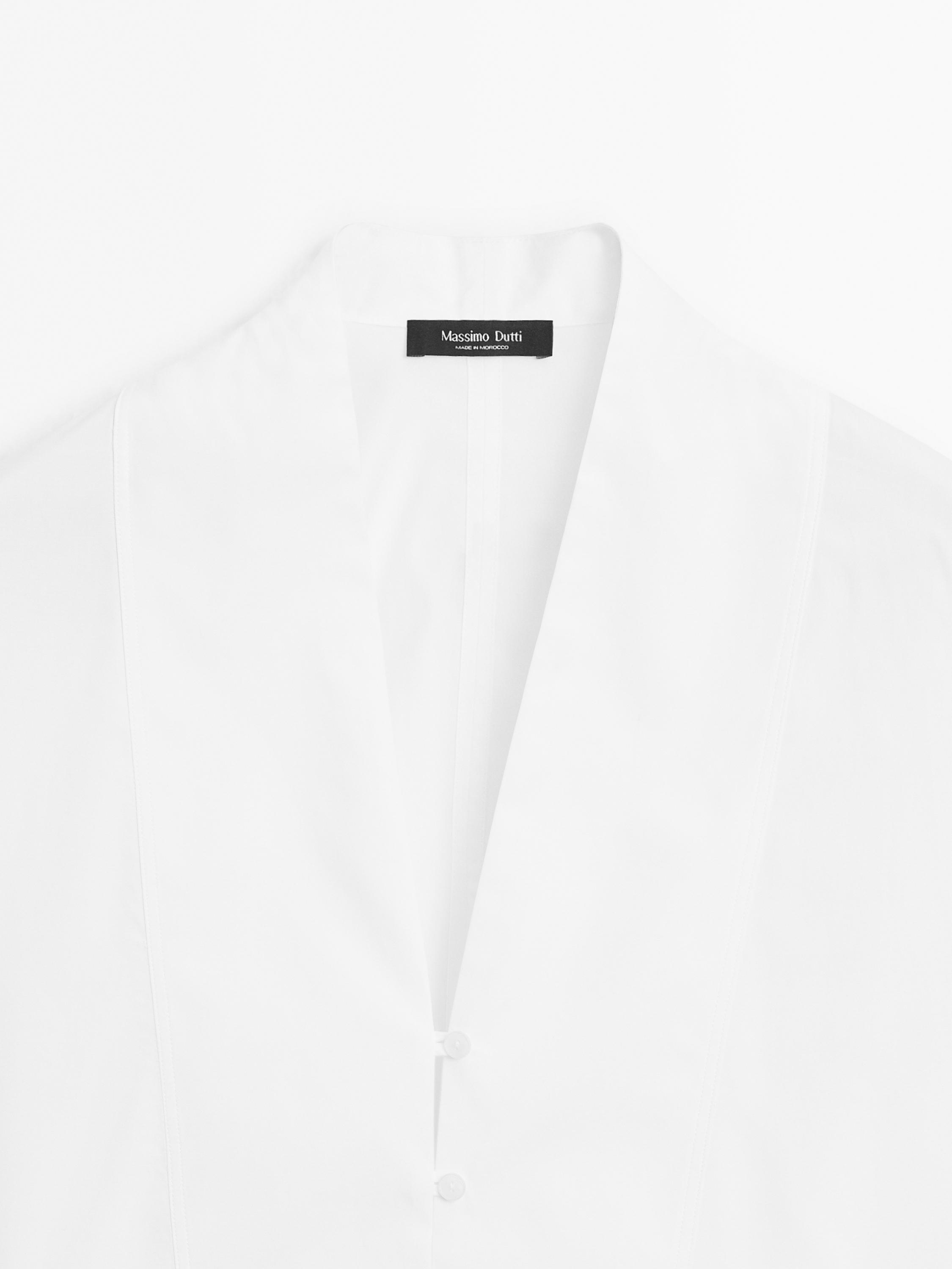 100% cotton blouse with button-up front
