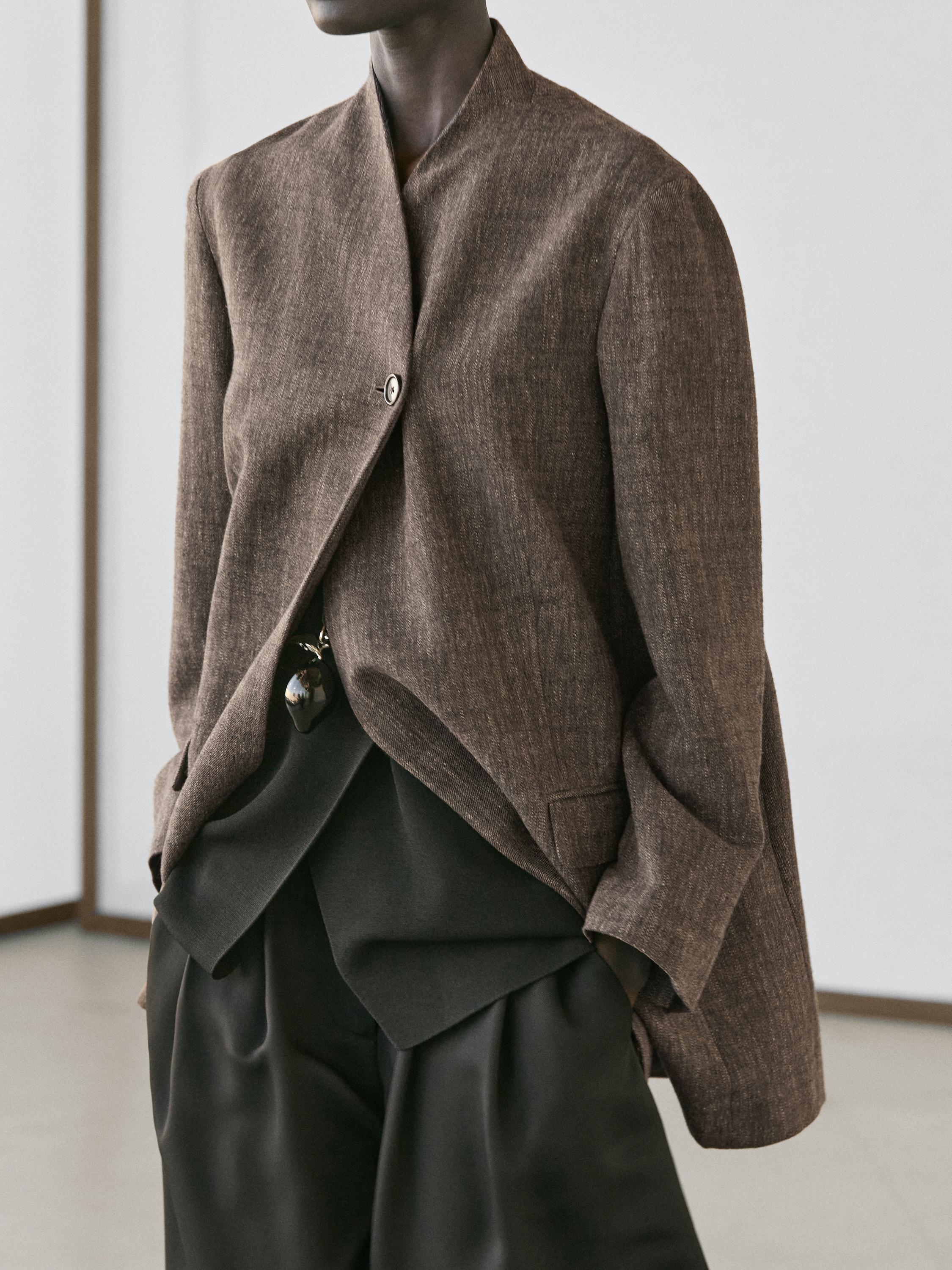 Flecked wool blend coat with high collar — BROWN