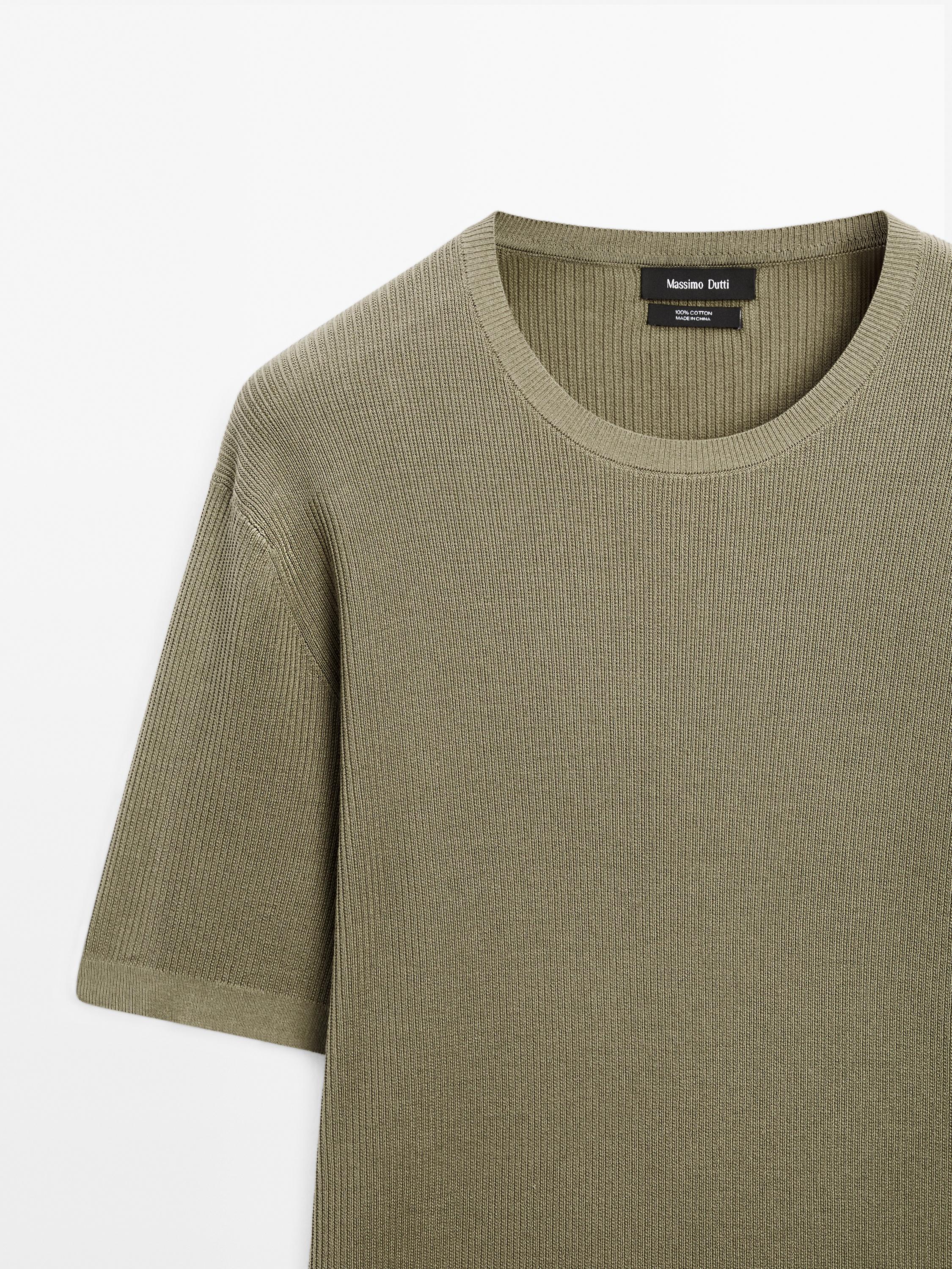 Textured knit short sleeve T-shirt