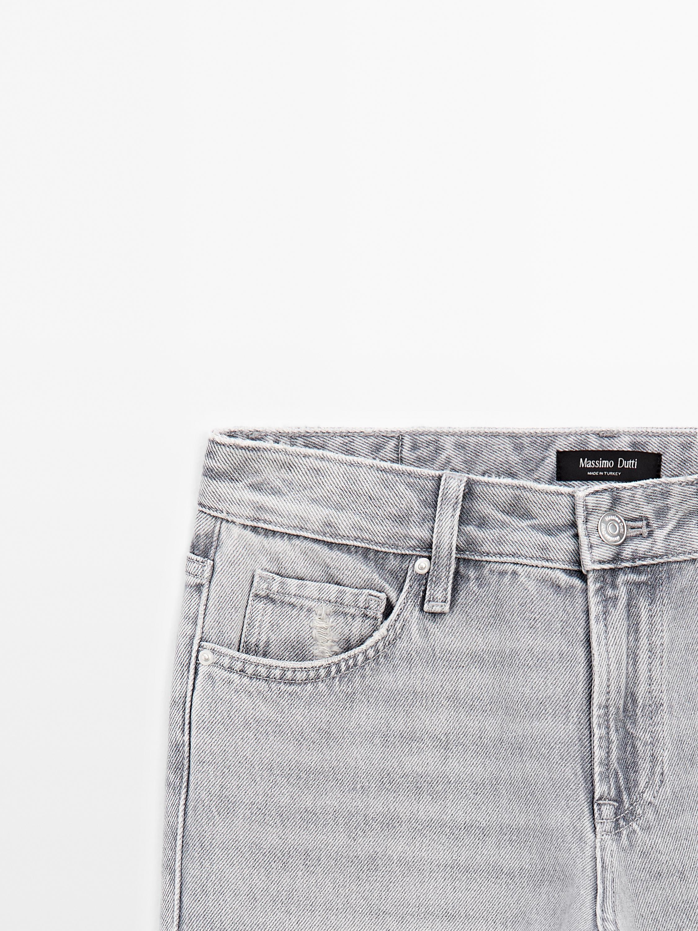 Low-rise straight-leg jeans