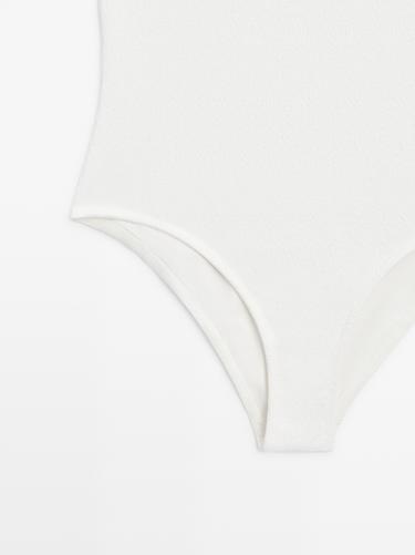 Textured V-neck swimsuit — Off white 7