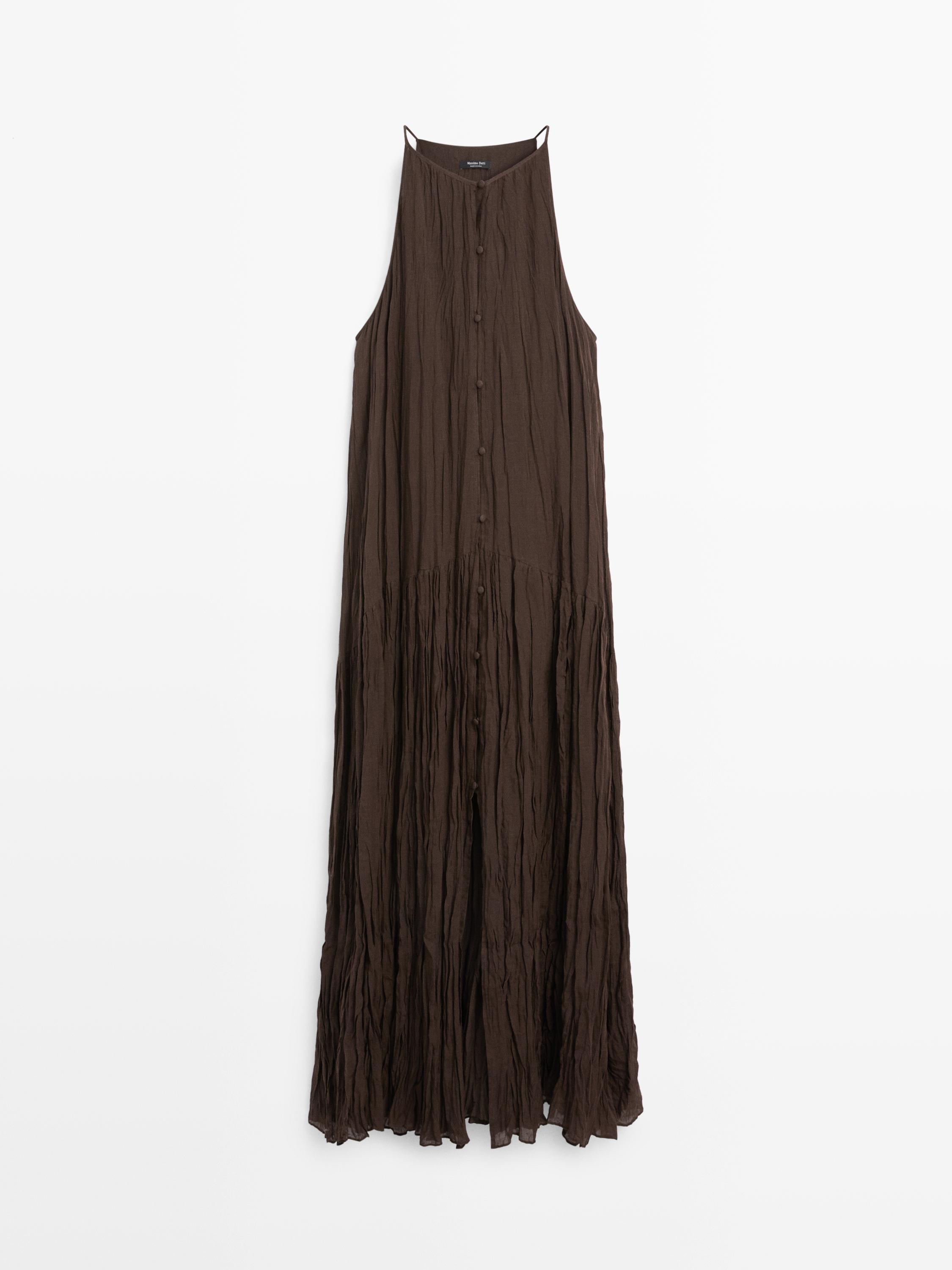 Midikjole med blødt fald og knapdetaljer