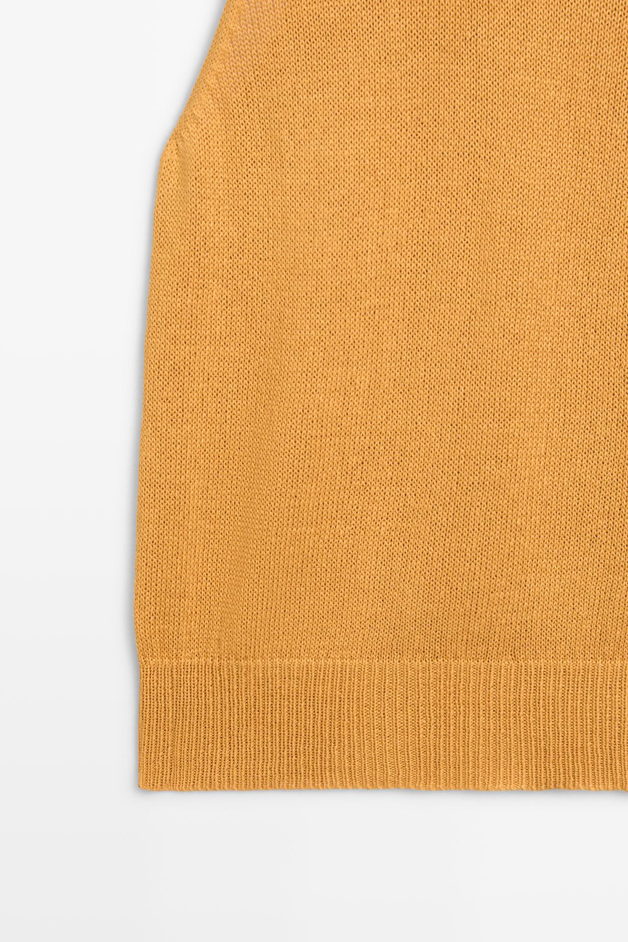 Sleeveless knit halter top — YELLOW