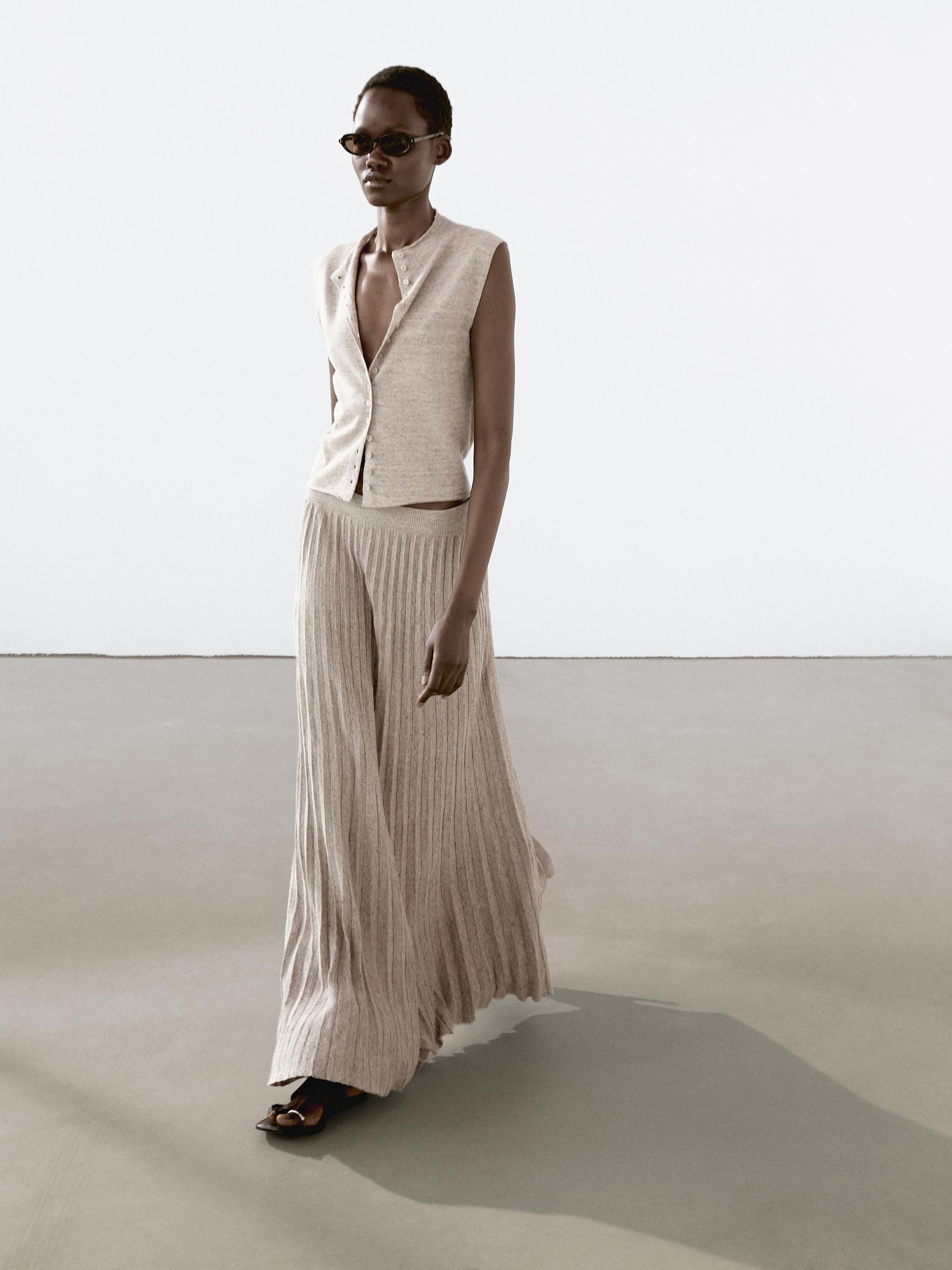 Melange linen blend knit vest