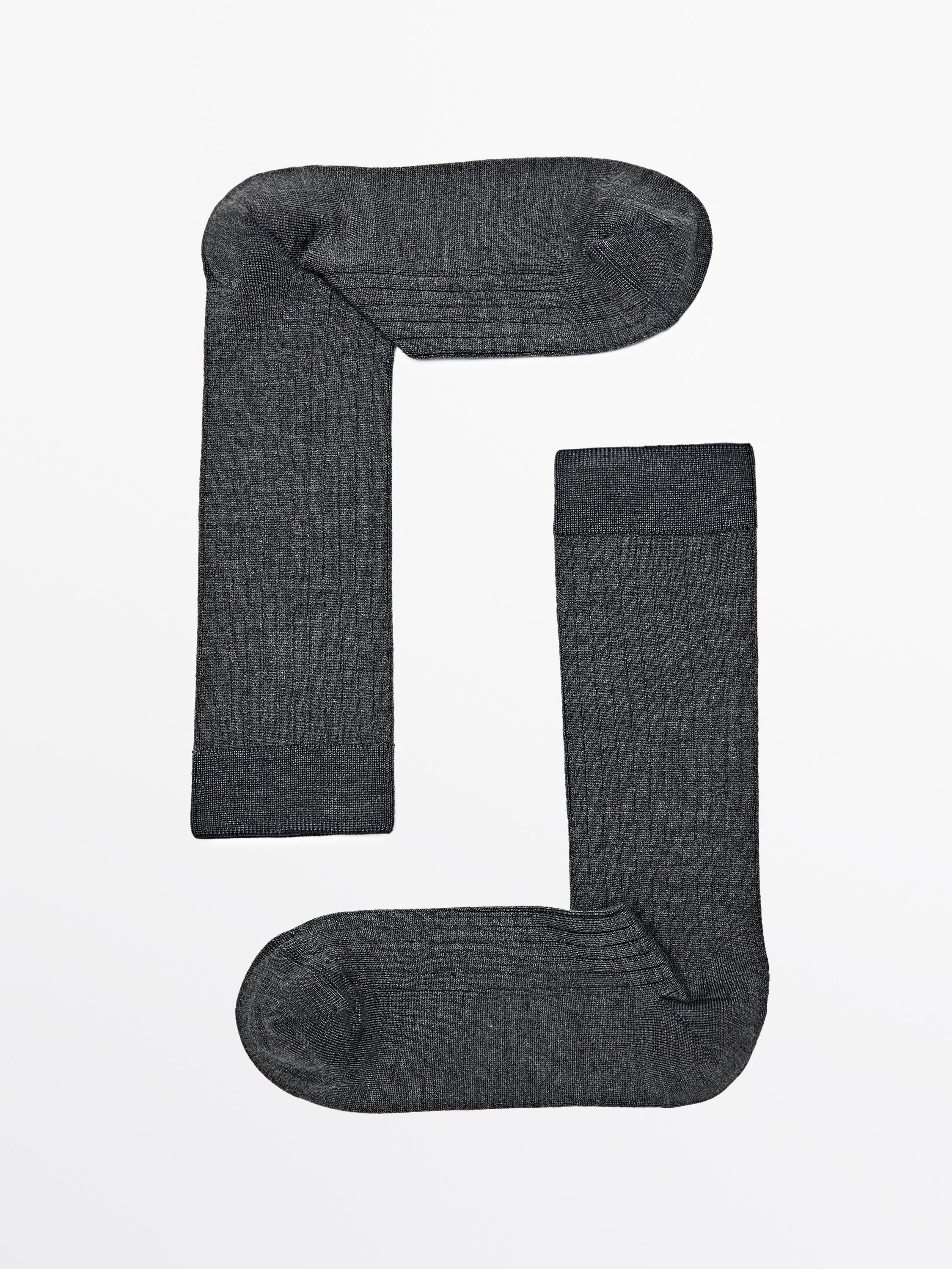 Ribbed silk blend socks