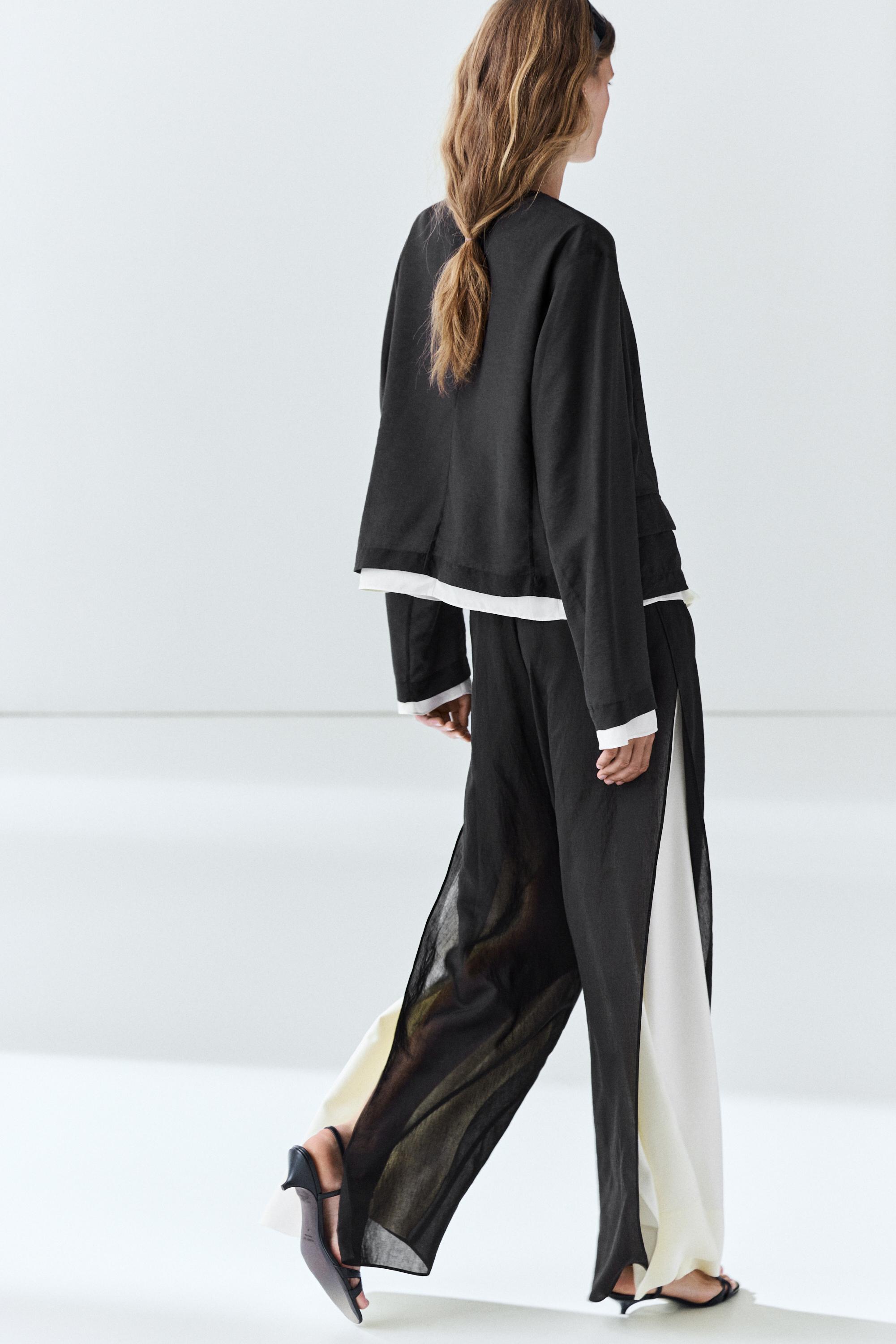 Contrast double jacket for a complete look — BLACK