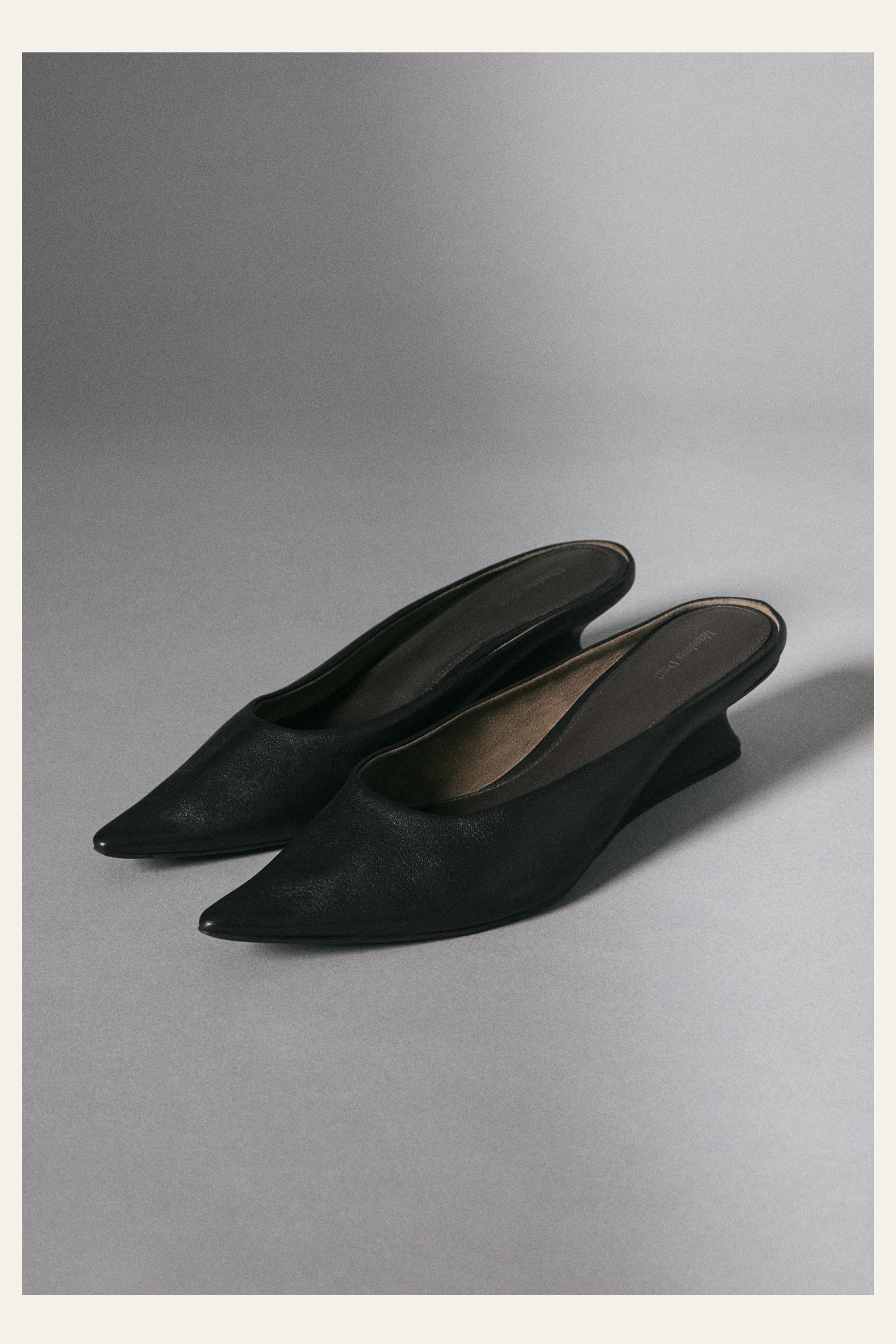 Wedge heel mule — BLACK