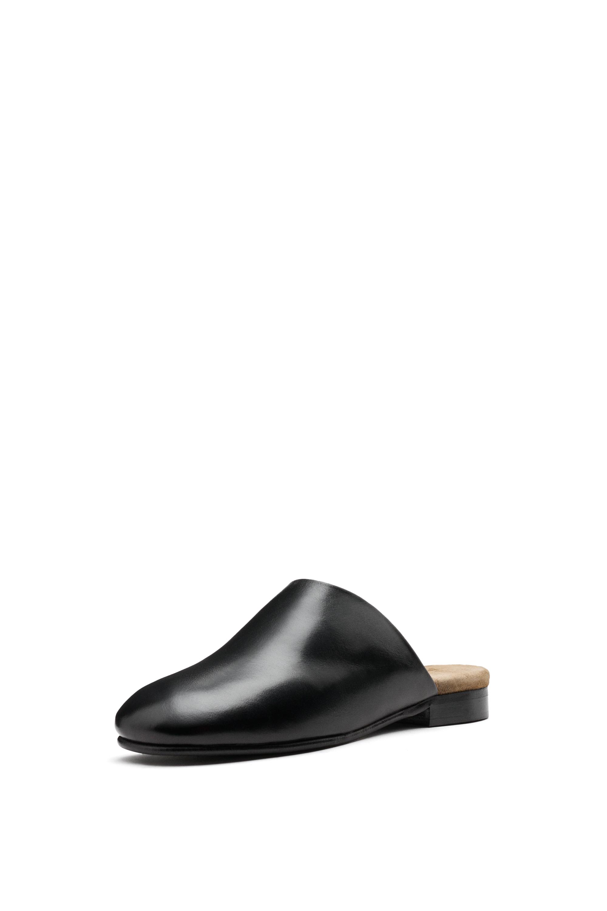 Soft leather mule — BLACK
