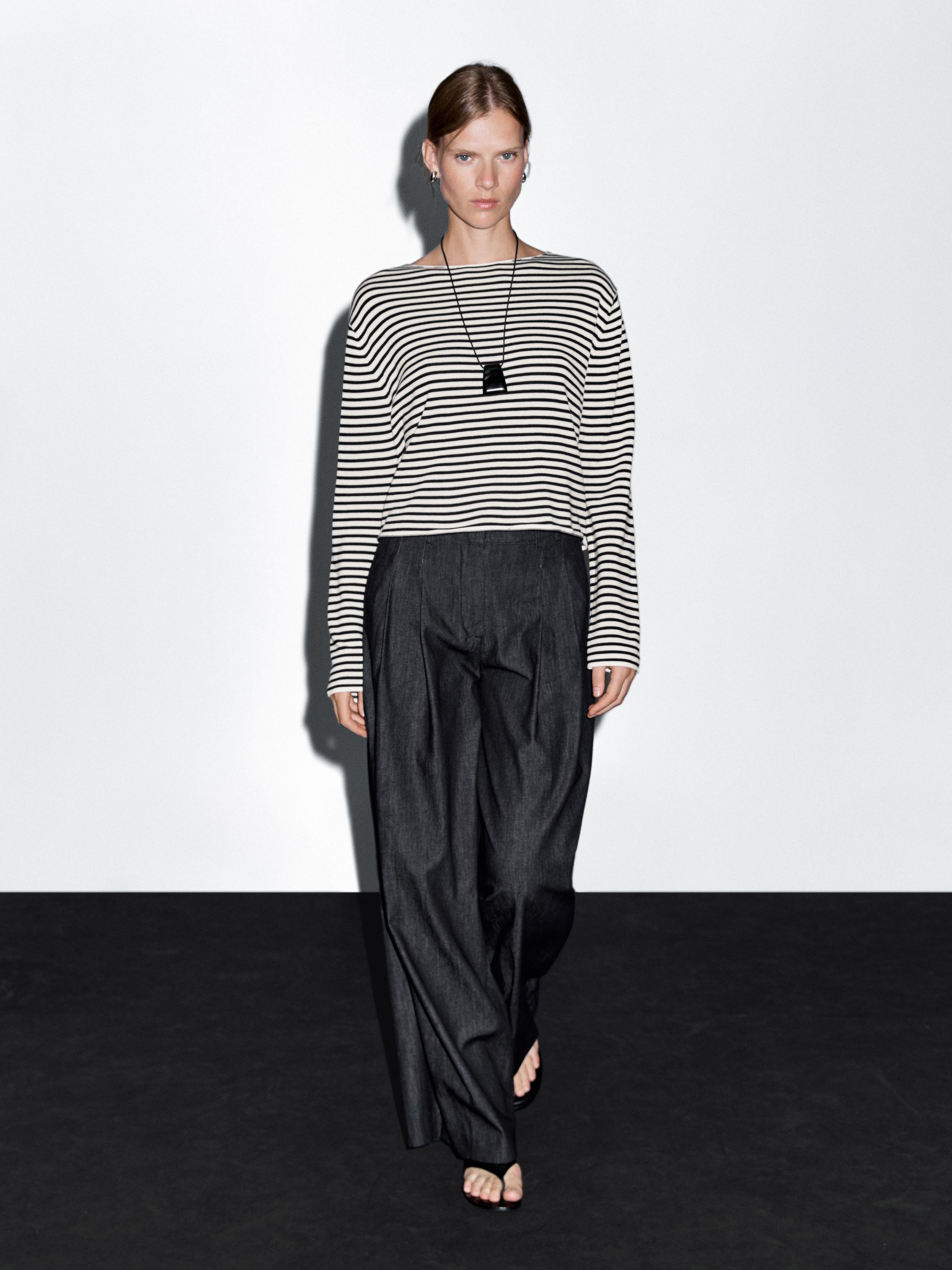 Lightweight high-waist wide-leg jeans