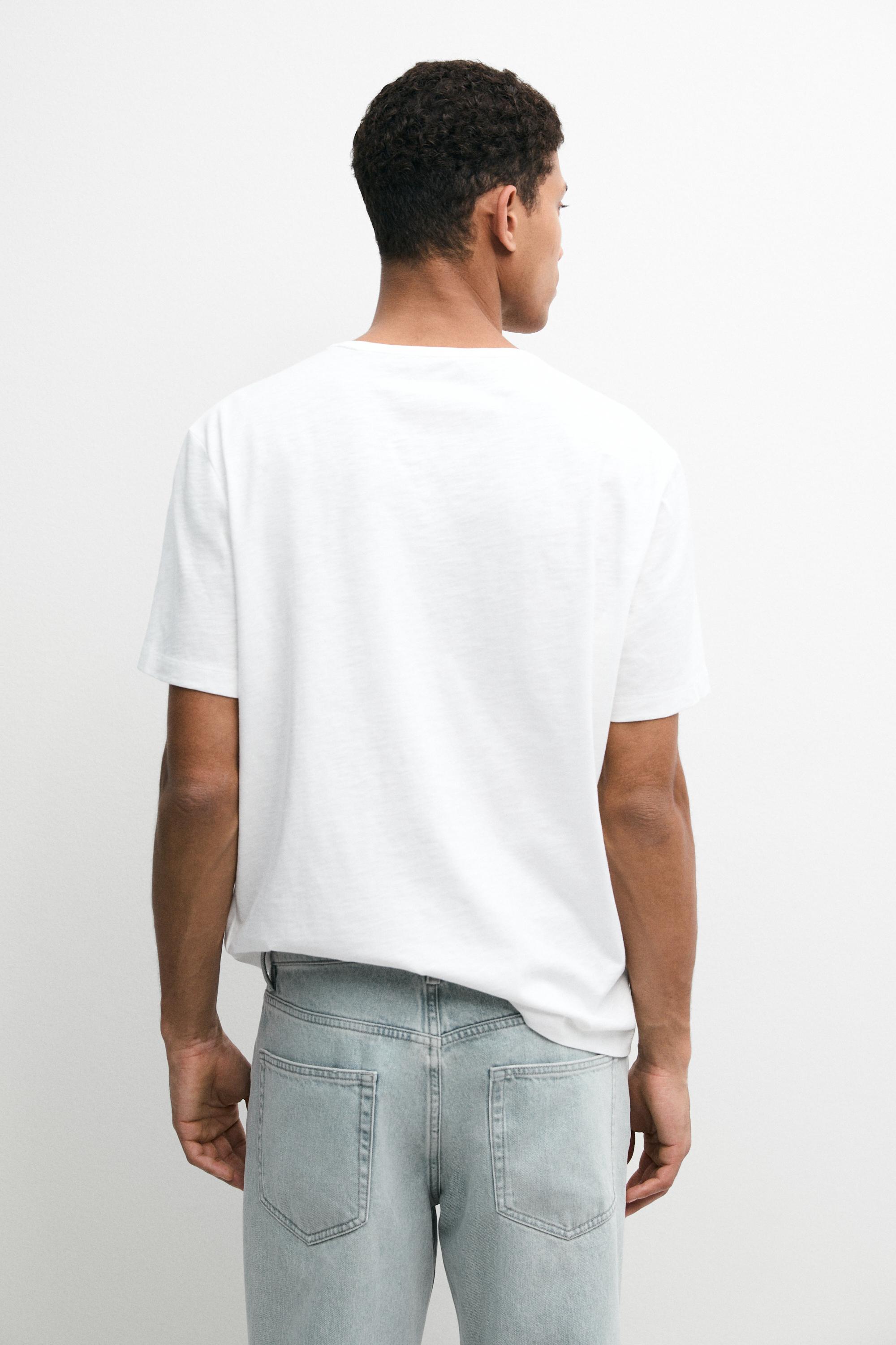 Short sleeve T-shirt with pocket detail — WHITE