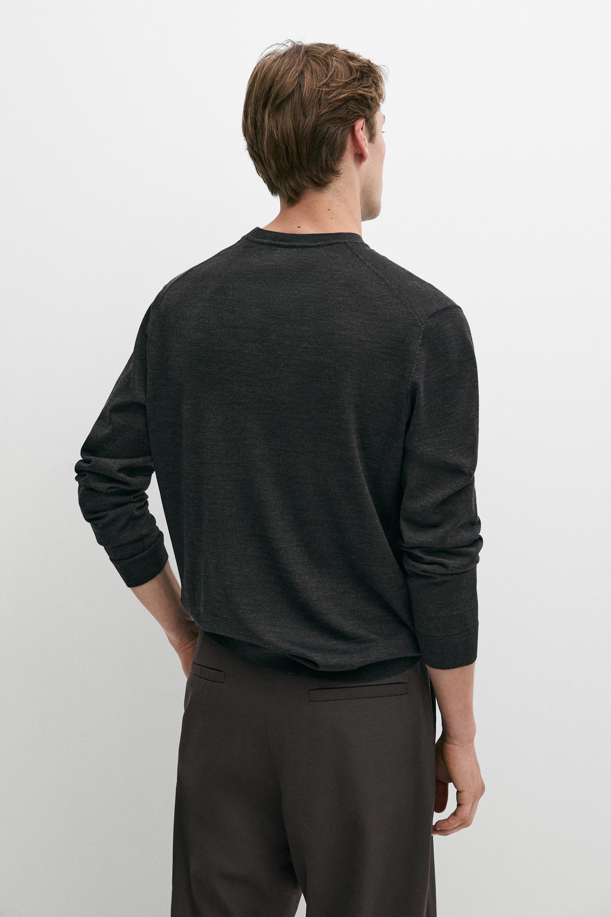 100% merino wool knit round neck sweater — CHARCOAL