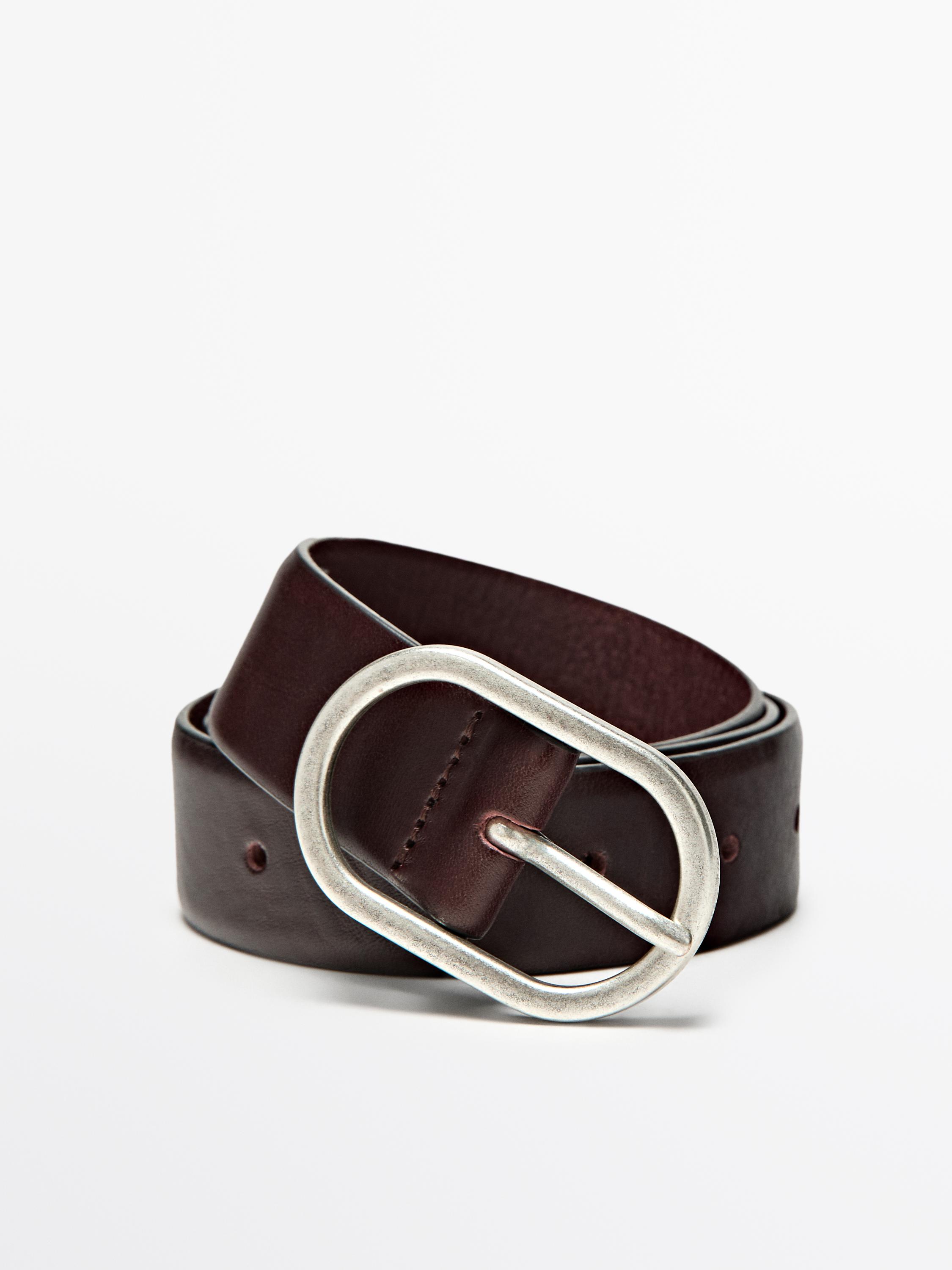 Oval buckle belt in nappa leather