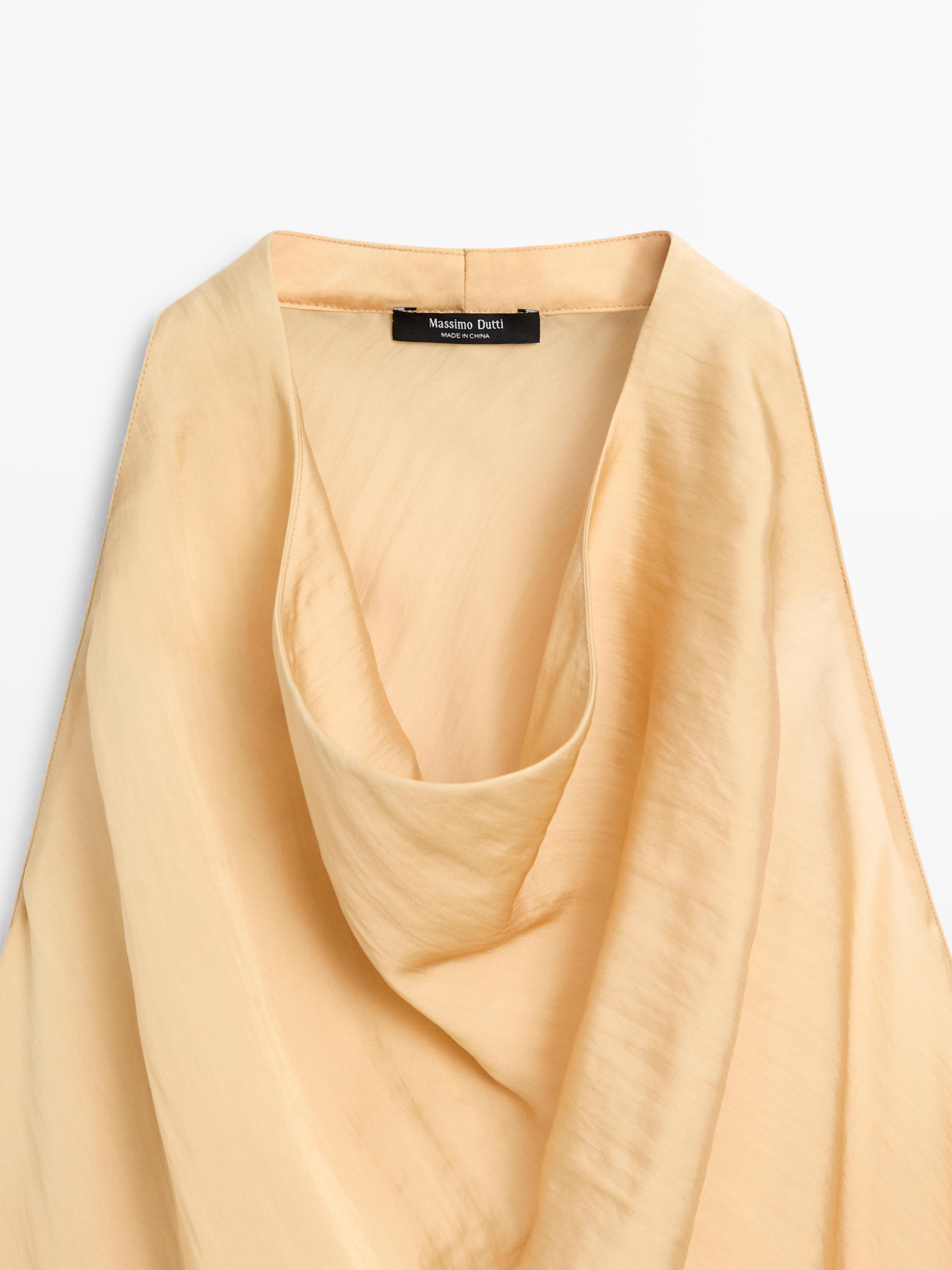 Flowing top with cowl neckline — Vanilla