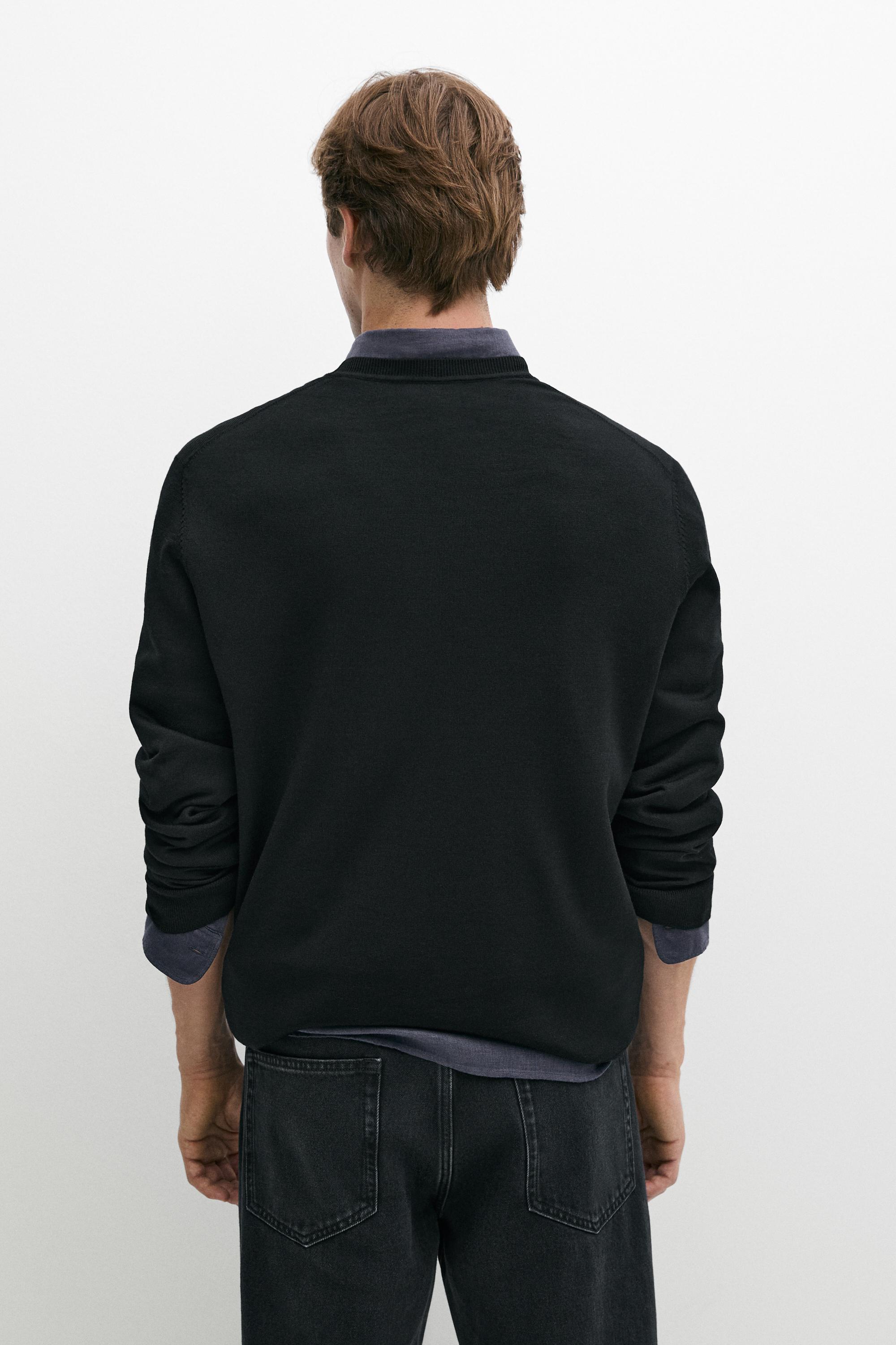 100% merino wool knit round neck sweater — BLACK