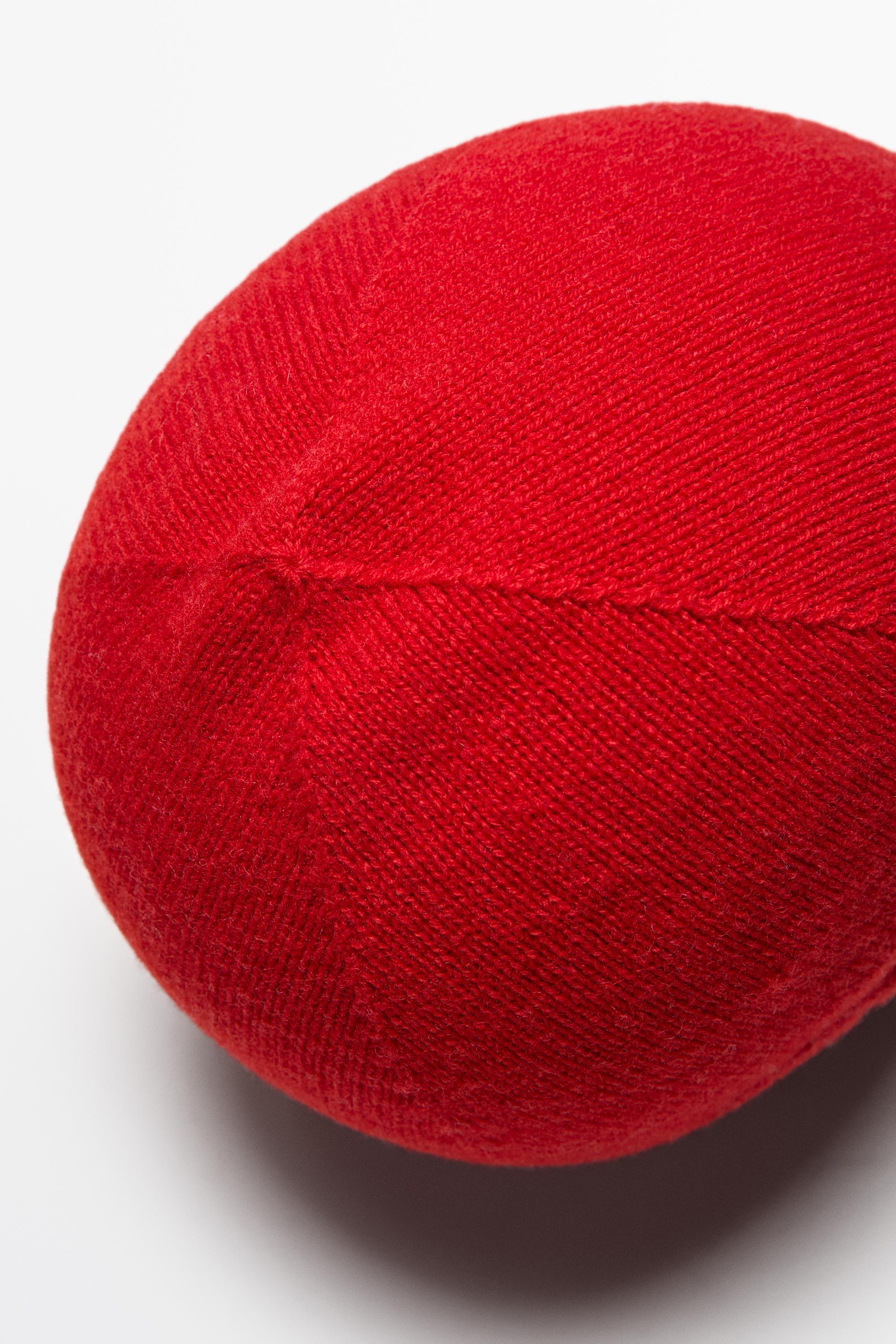 Wool and cashmere knit beanie - thumbnail 10