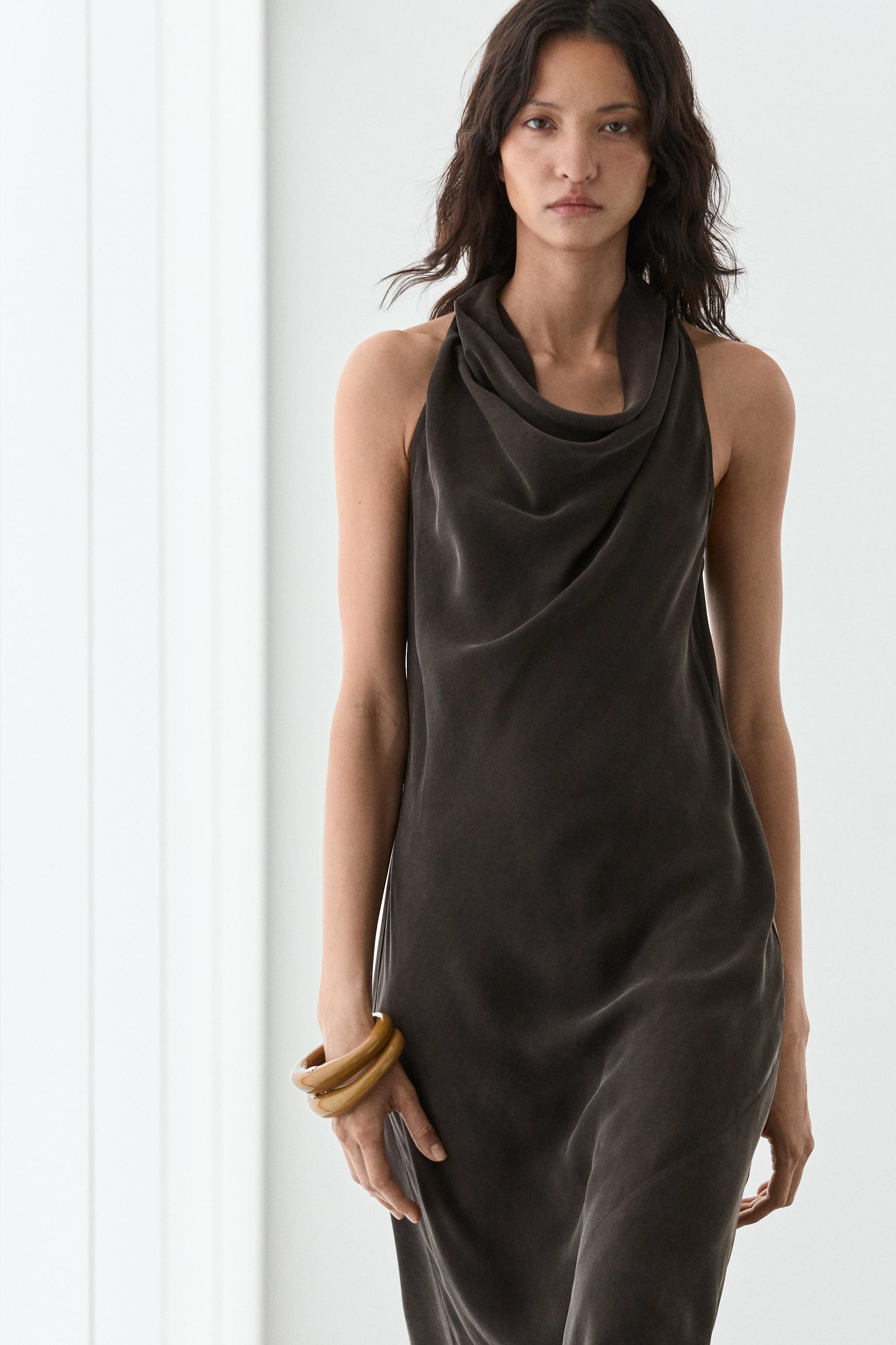 Robe midi décolleté drapé