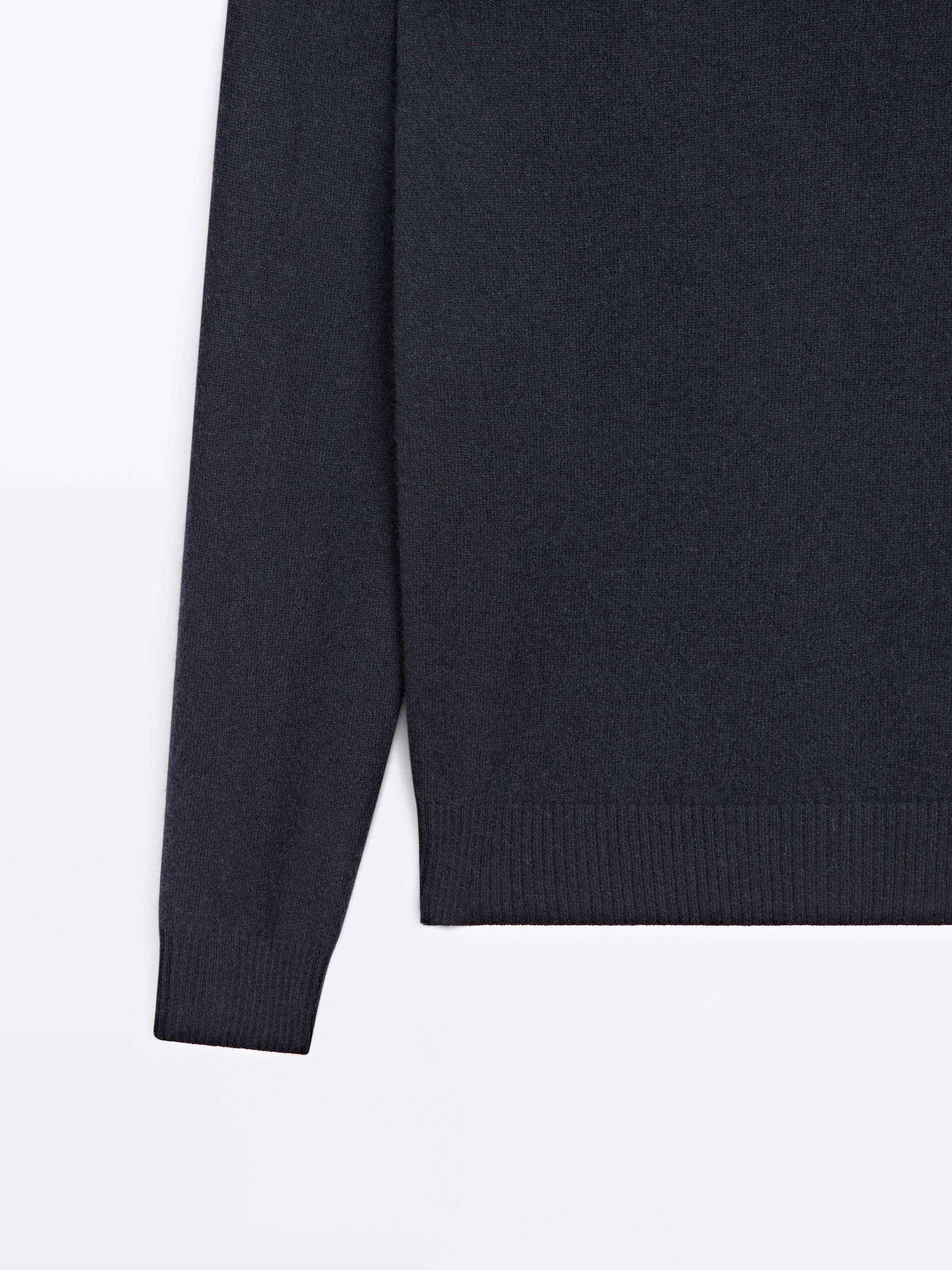 100% cashmere crew neck sweater