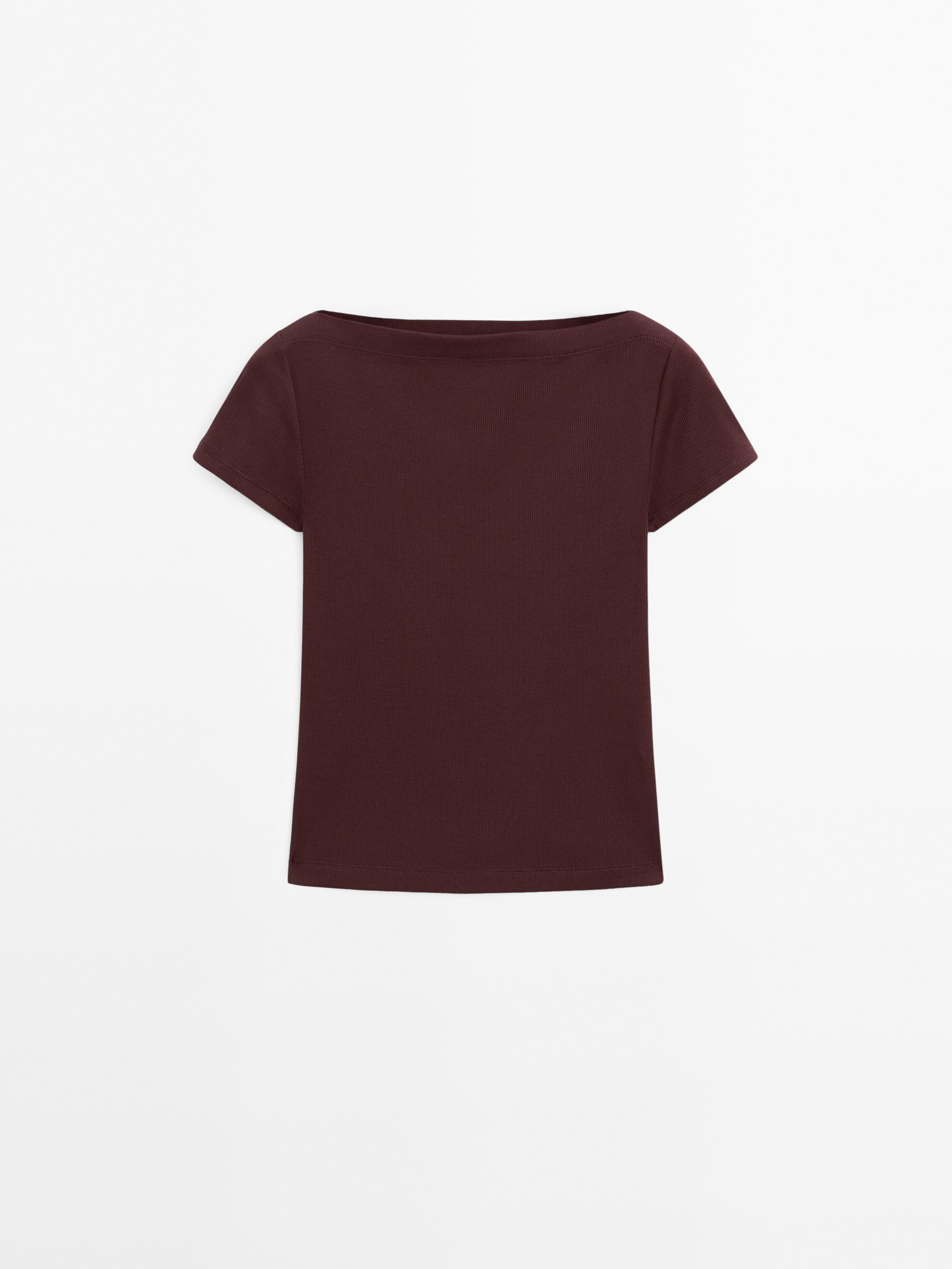 100% cotton ribbed T-shirt