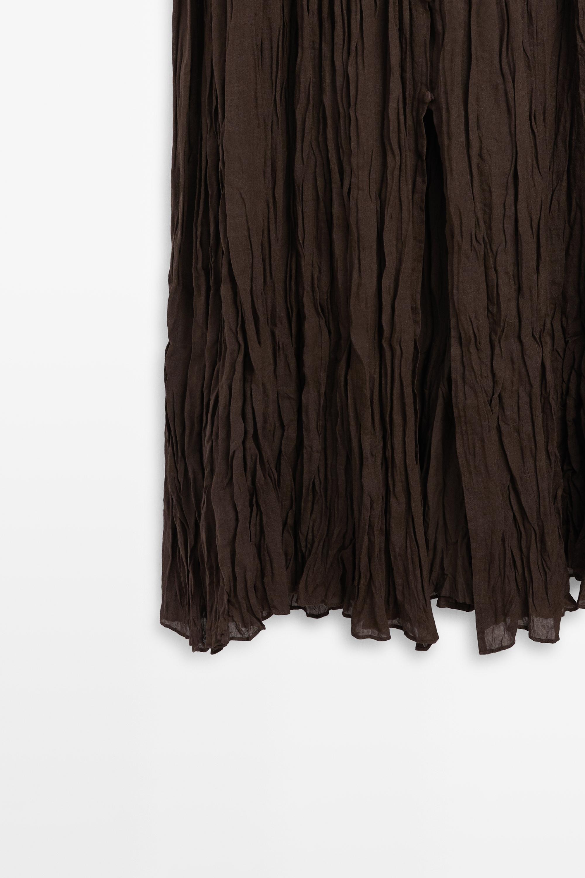 Flowing midi dress with button details — BROWN