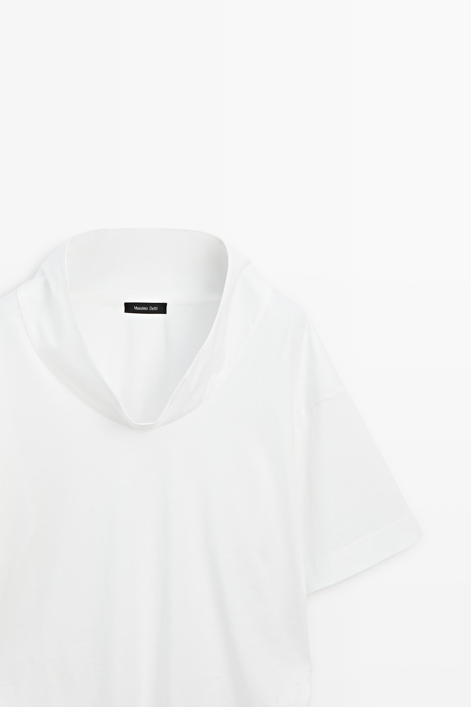 Short sleeve cotton blouse with open neck — Off white