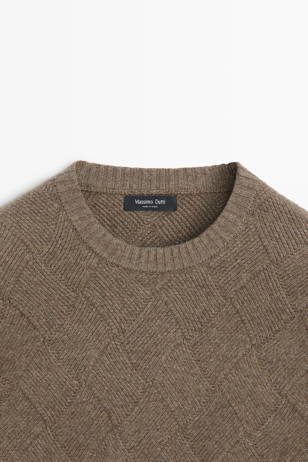Wool blend knit sweater with diamond texture — MINK