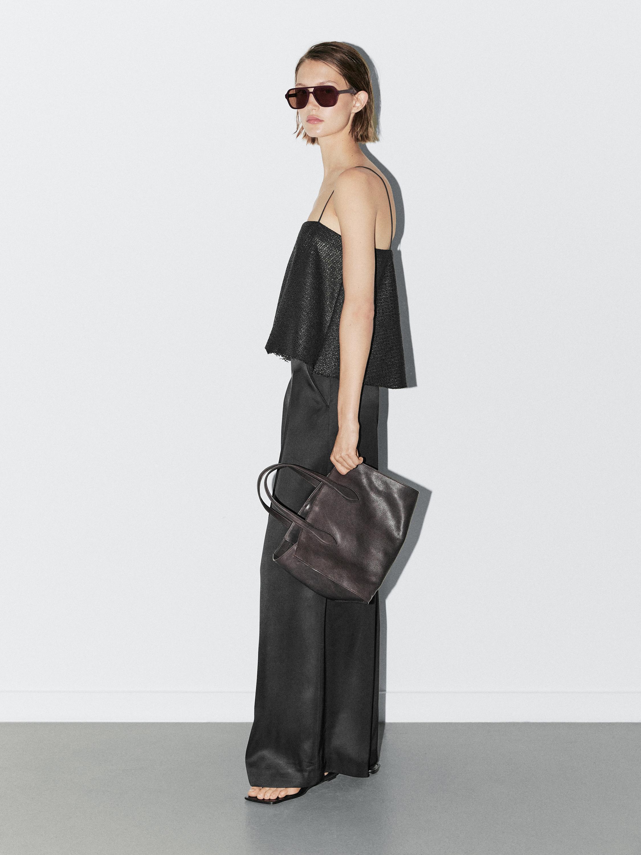 توب فضفاض بفتحة صدر مستقيمة - STUDIO