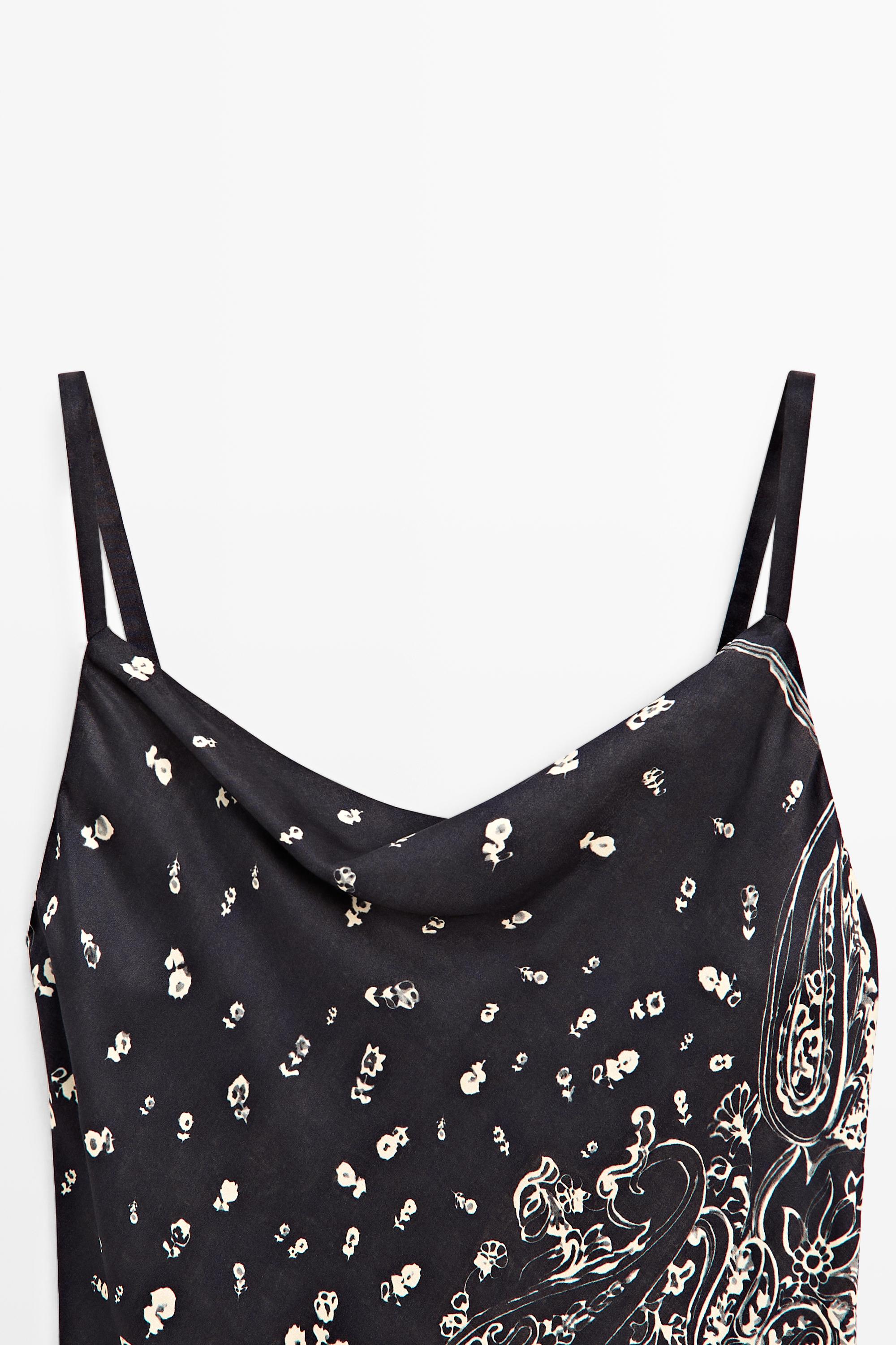 Flowing paisley top — Blue