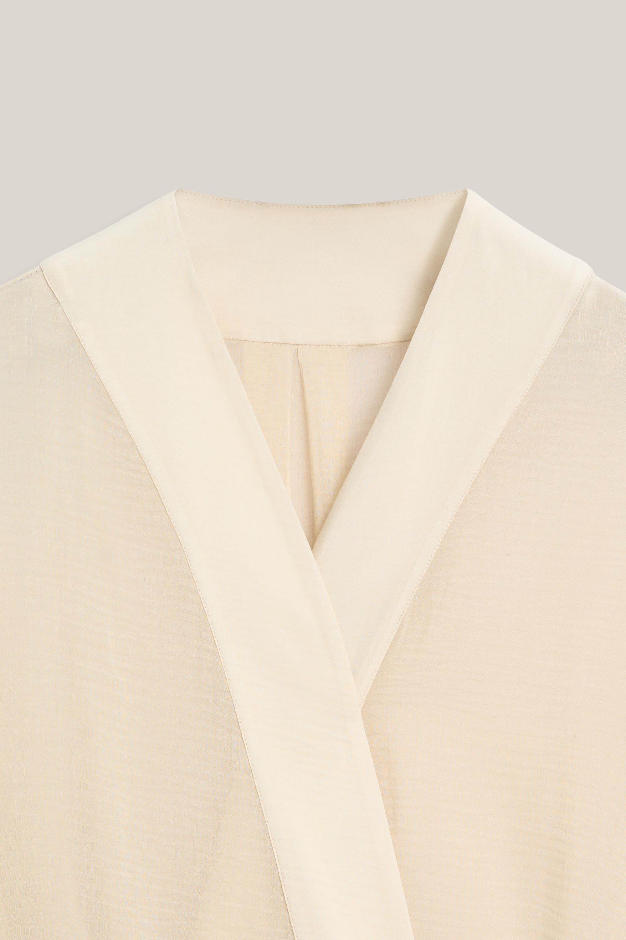 Flowing textured kimono - LIMITED EDITION — CREAM