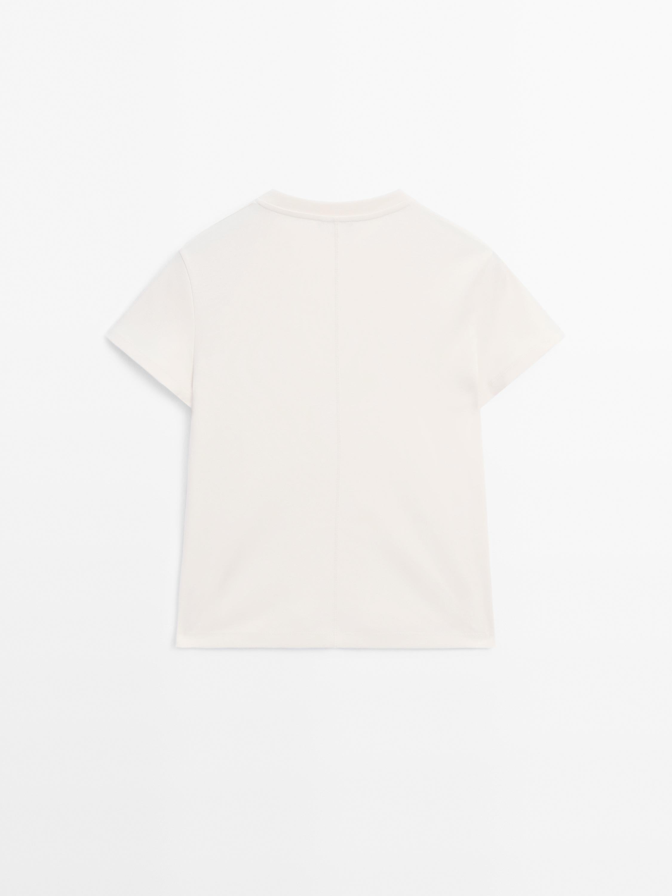 Heavy weight cotton T-shirt with seam detail
