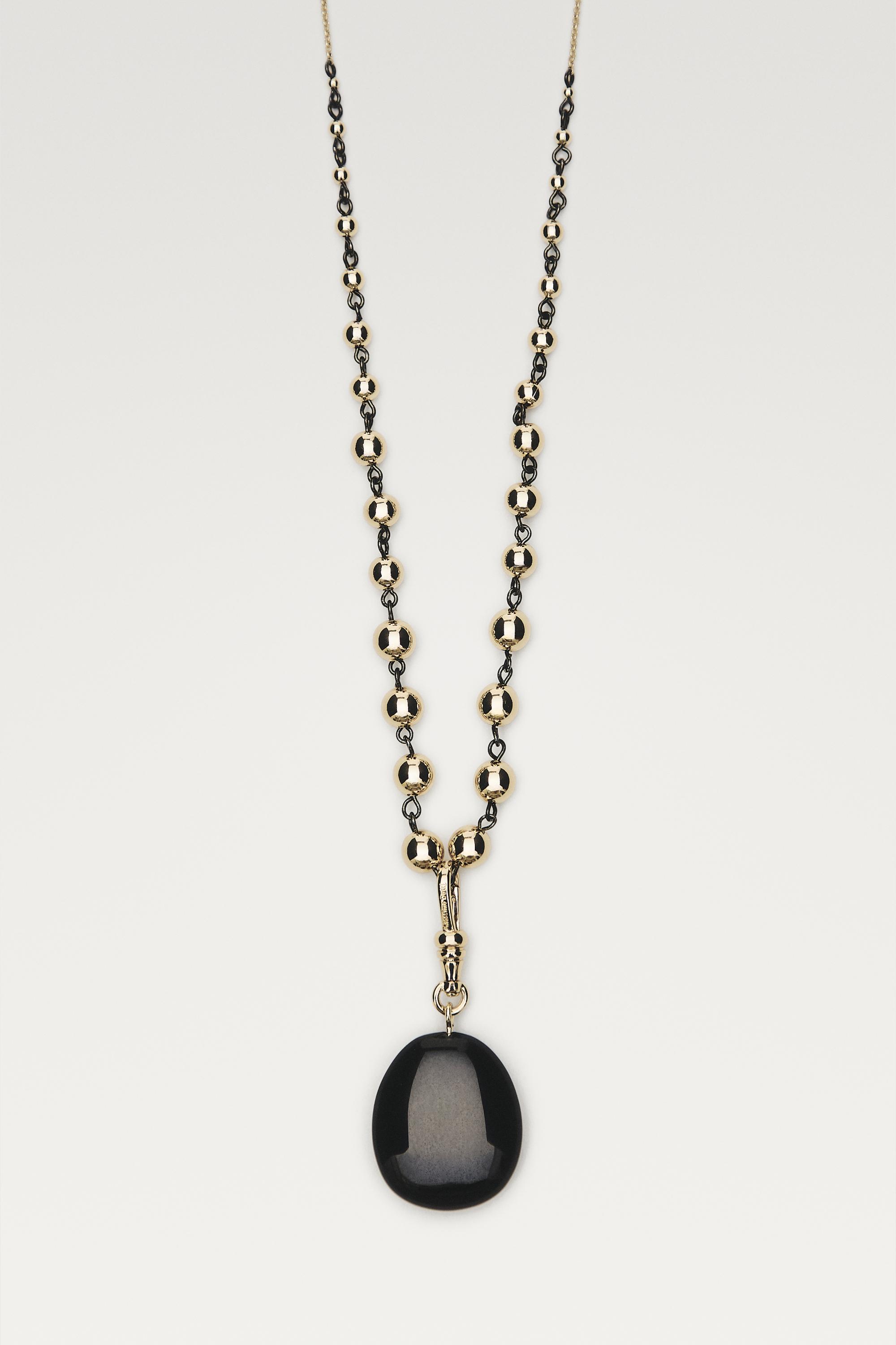 Beaded chain necklace with onyx piece — GOLDEN