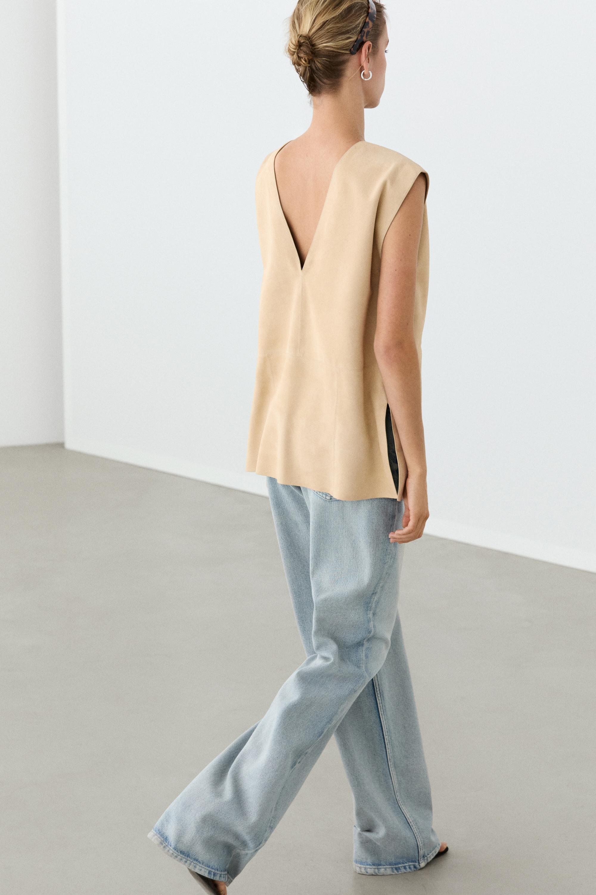 Sleeveless suede leather top — BEIGE