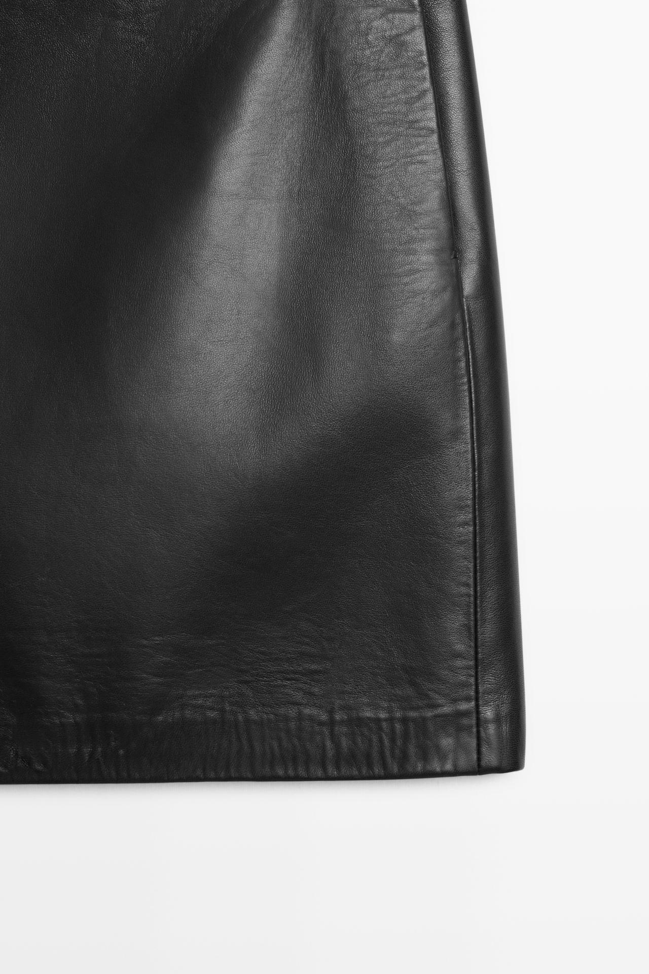 Nappa sheepskin leather mini skirt — BLACK