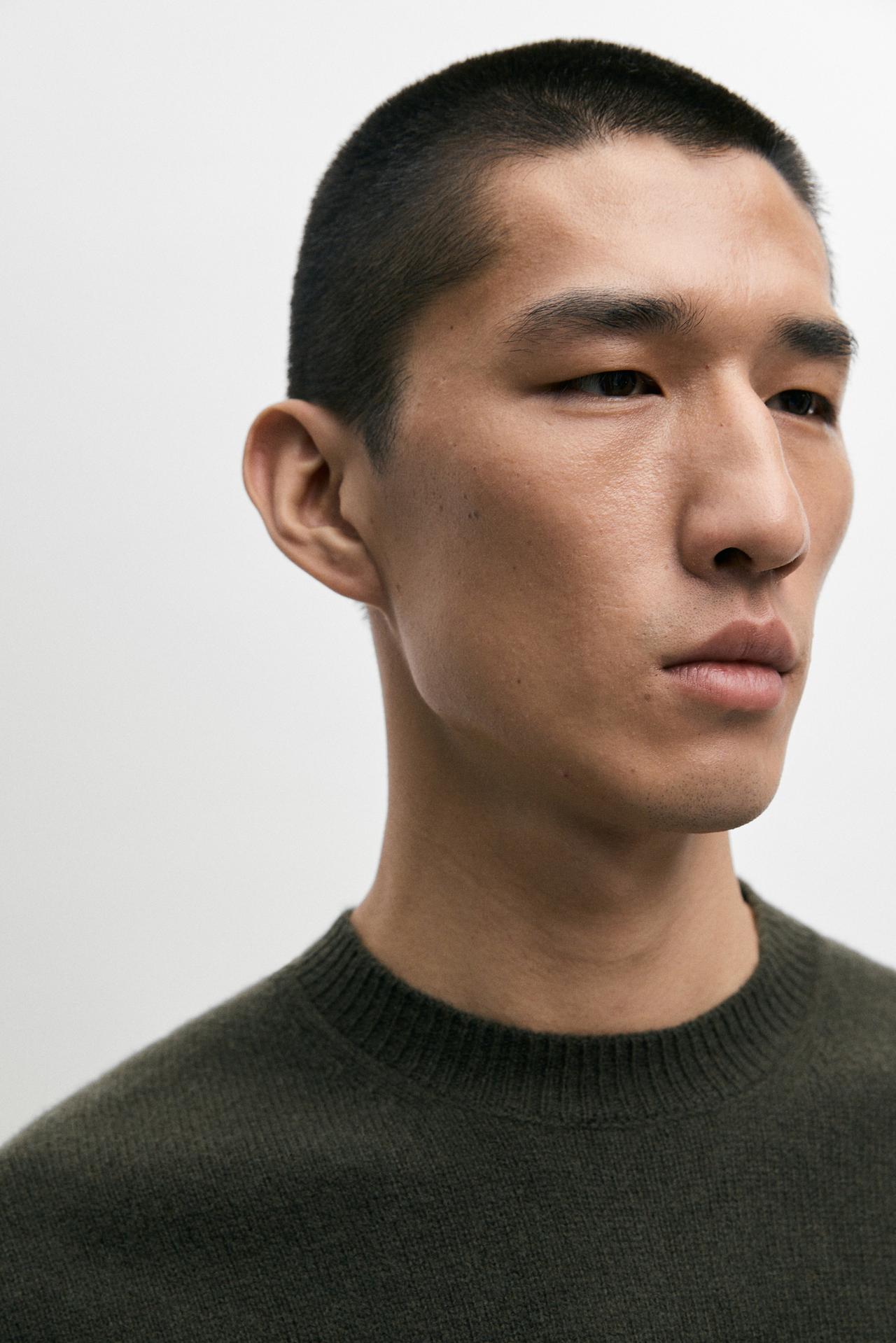 100% wool knit sweater with round neck — KHAKI GREEN