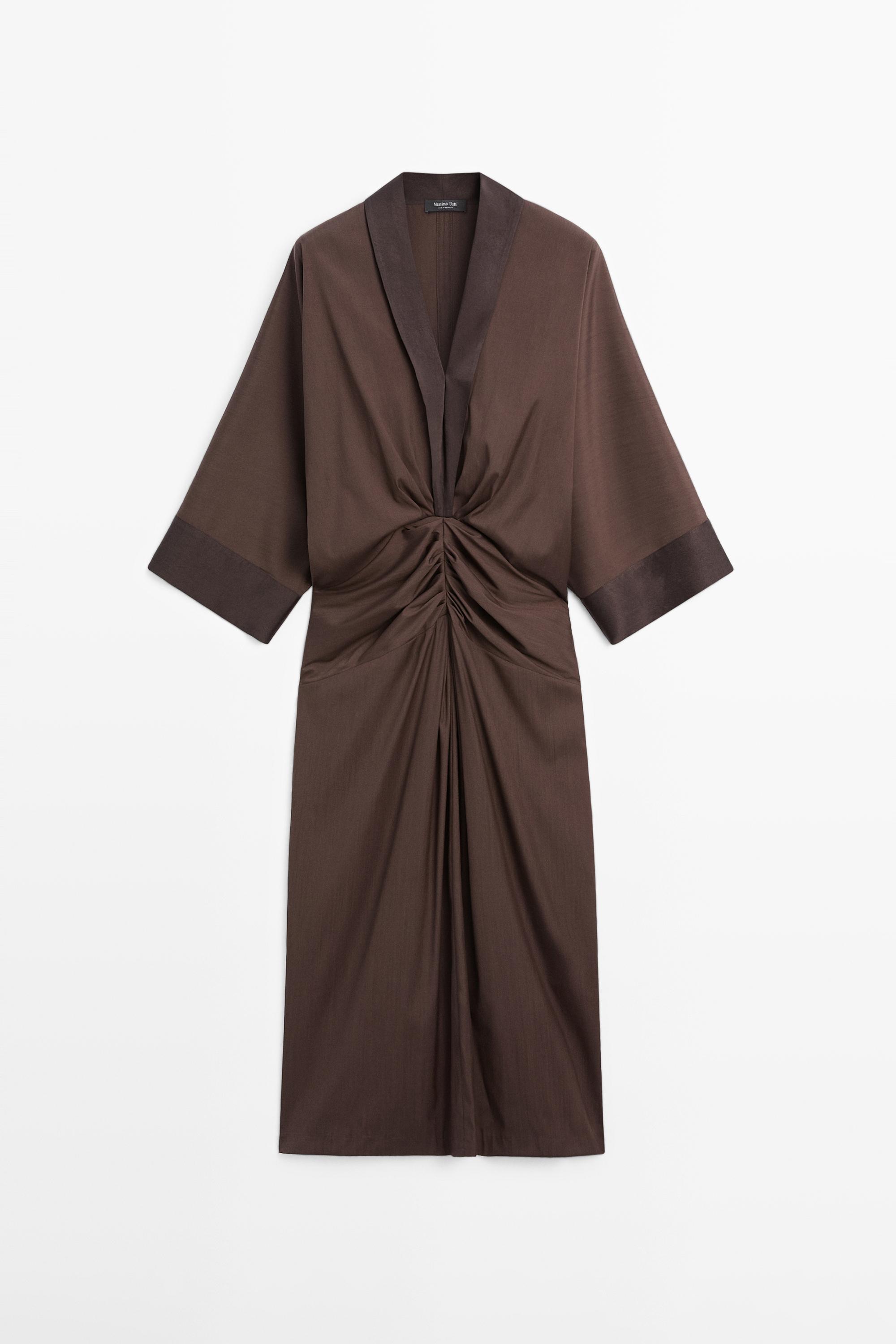 Robe à manches longues froncée