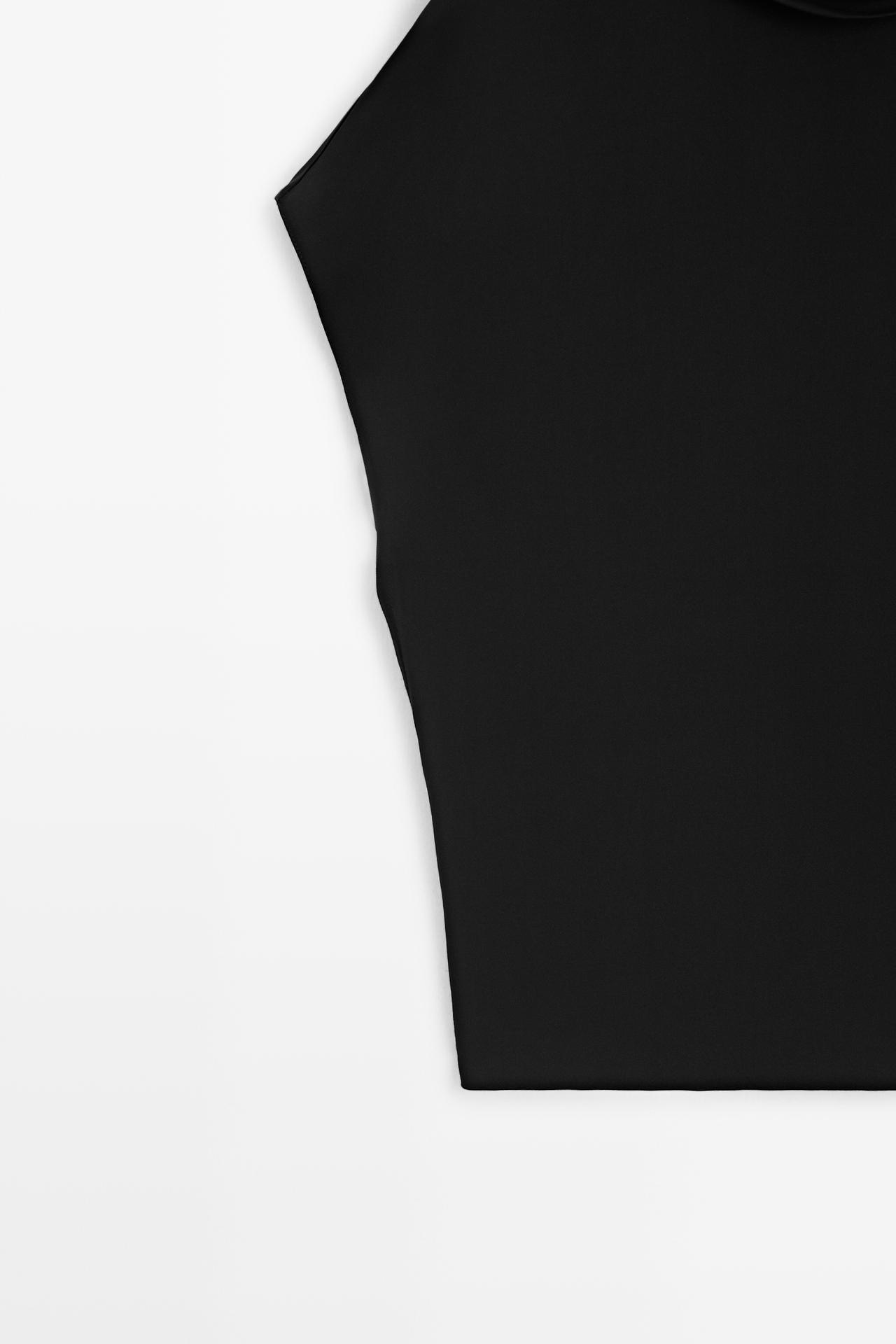 Sleeveless roll neck top — BLACK