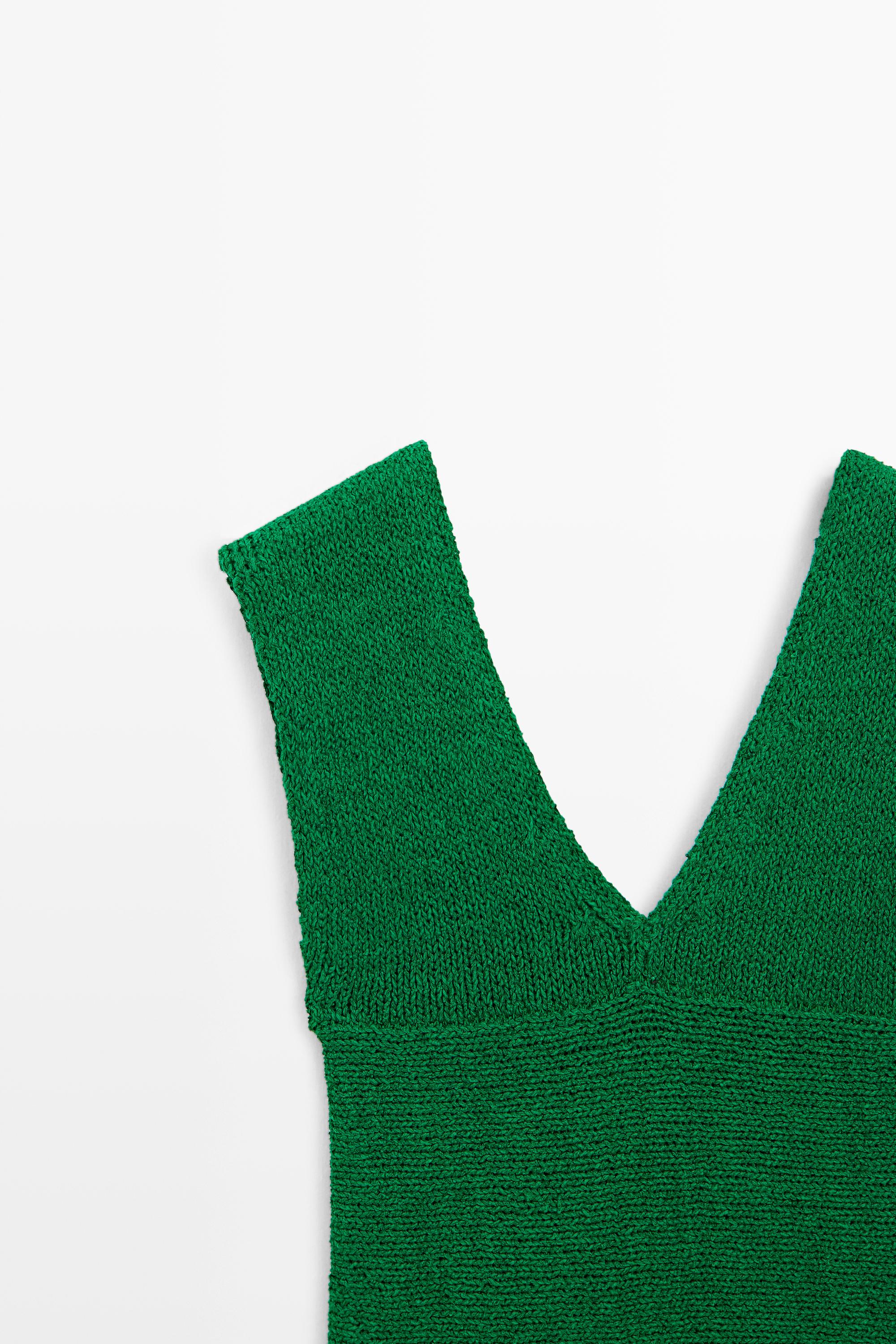 Cotton blend V-neck knit top — GREEN