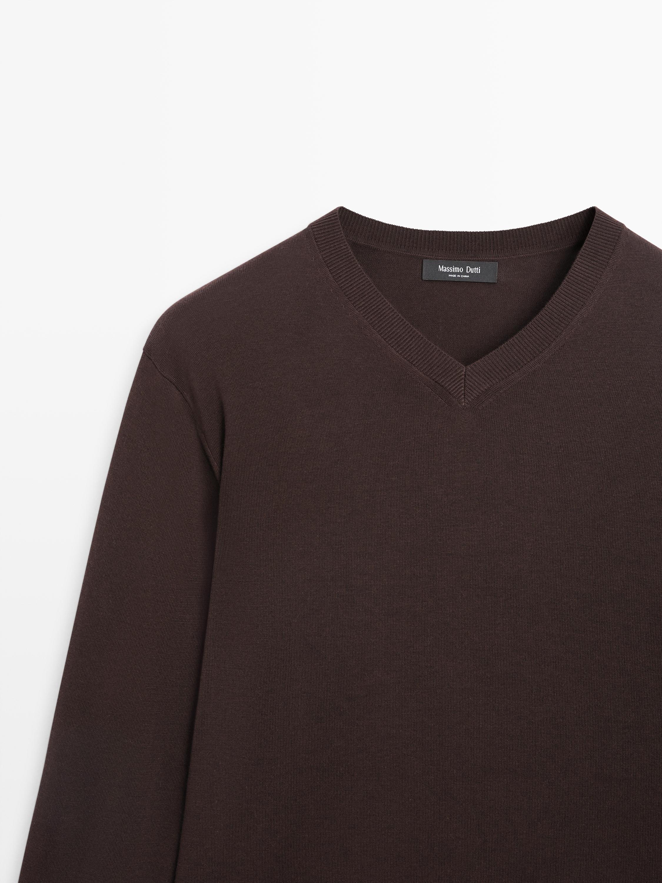Cotton blend V-neck knit sweater — BROWN