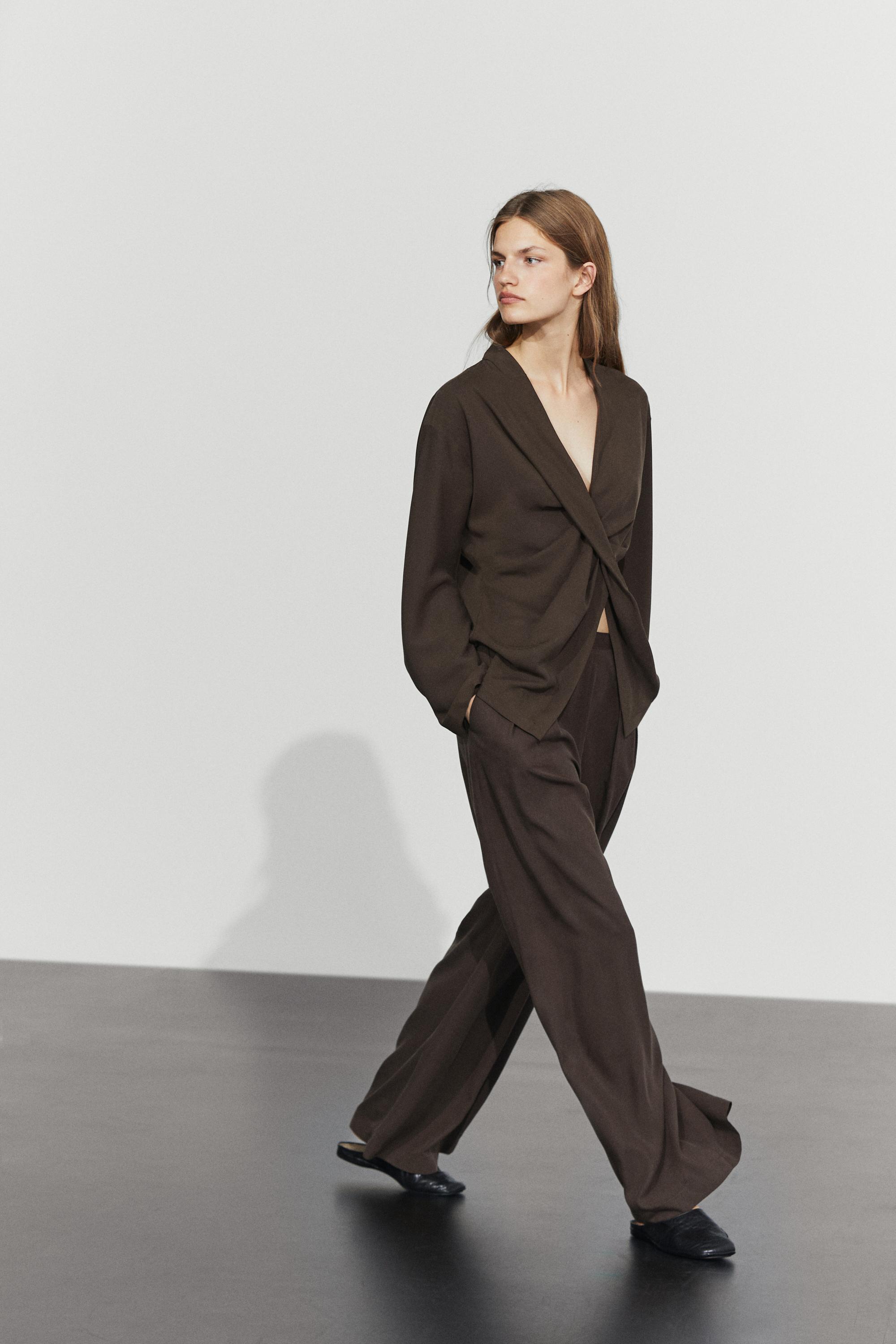 Flowing wide-leg pants with dart detail — BROWN