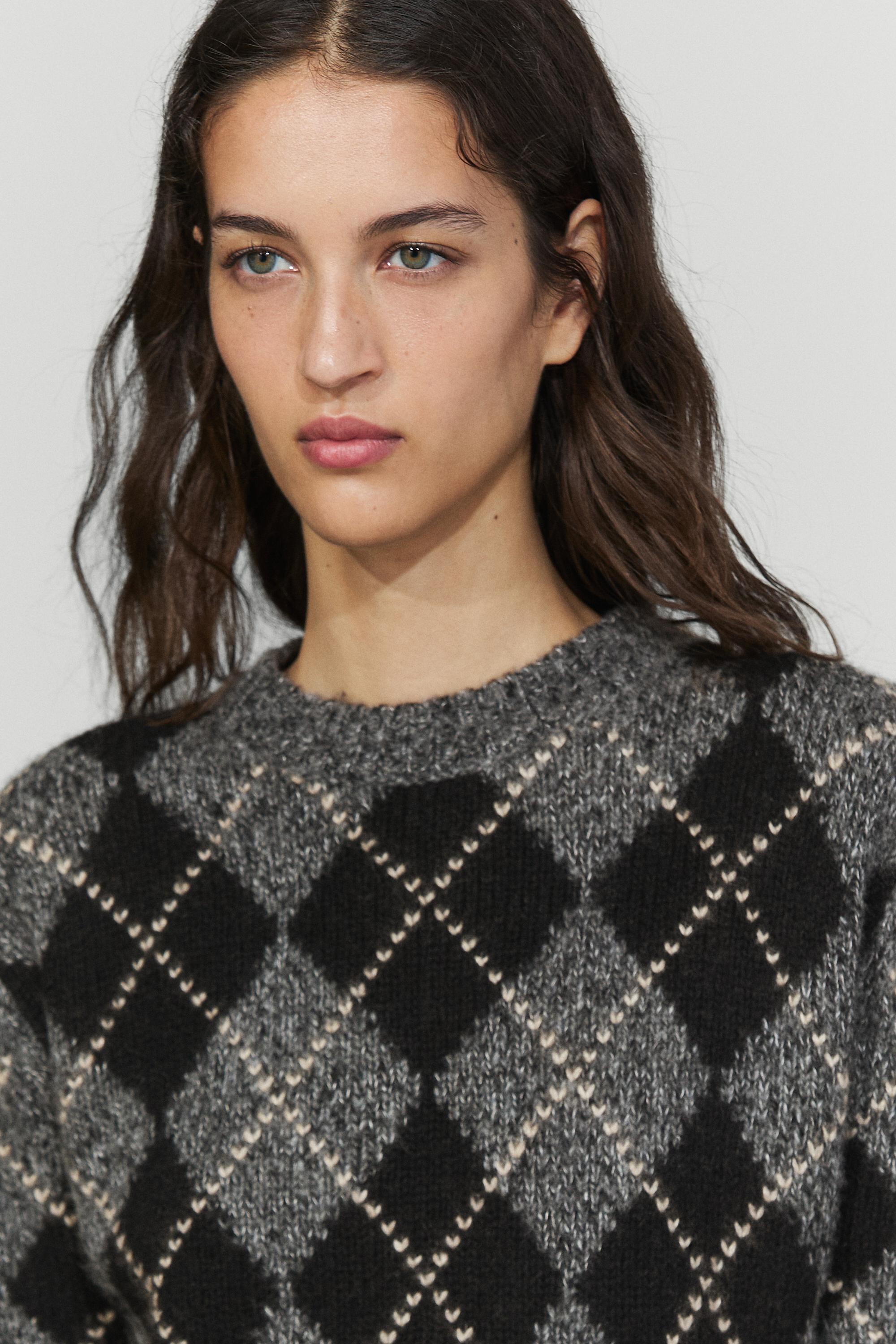 Short sleeve argyle knit sweater · Grey · Sweaters | Massimo Dutti